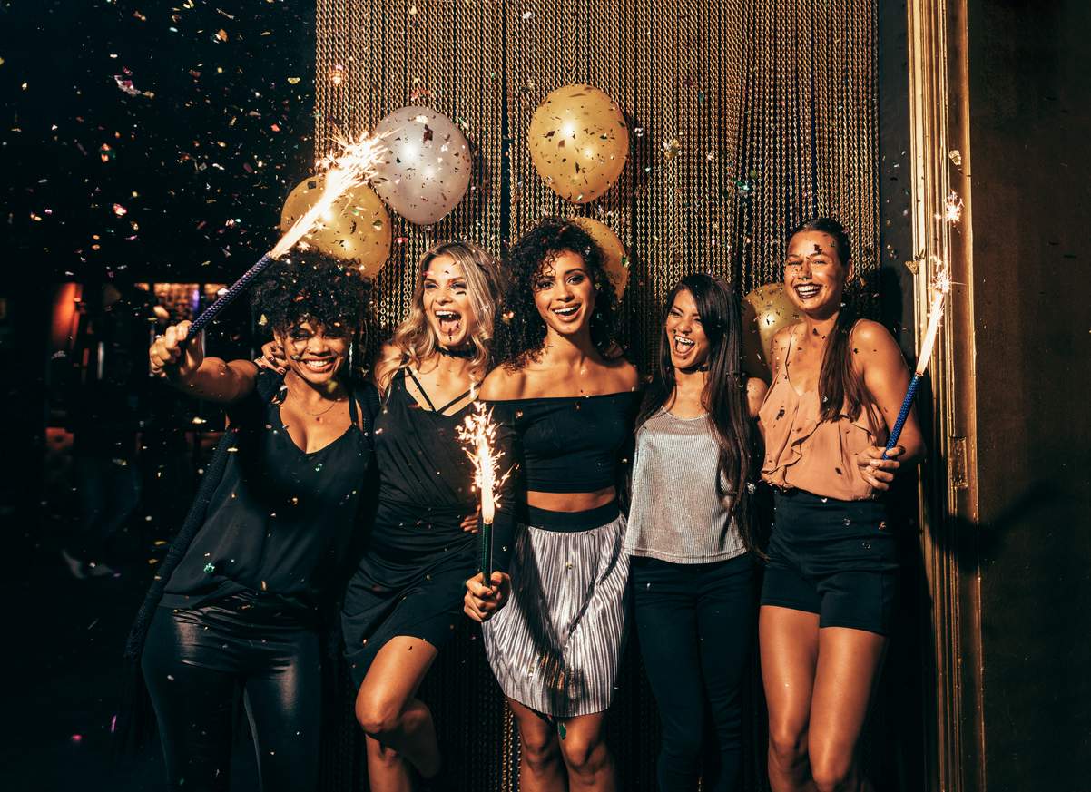 10 fiestas temáticas de Nochevieja que tus invitados recordarán por años — Ocio