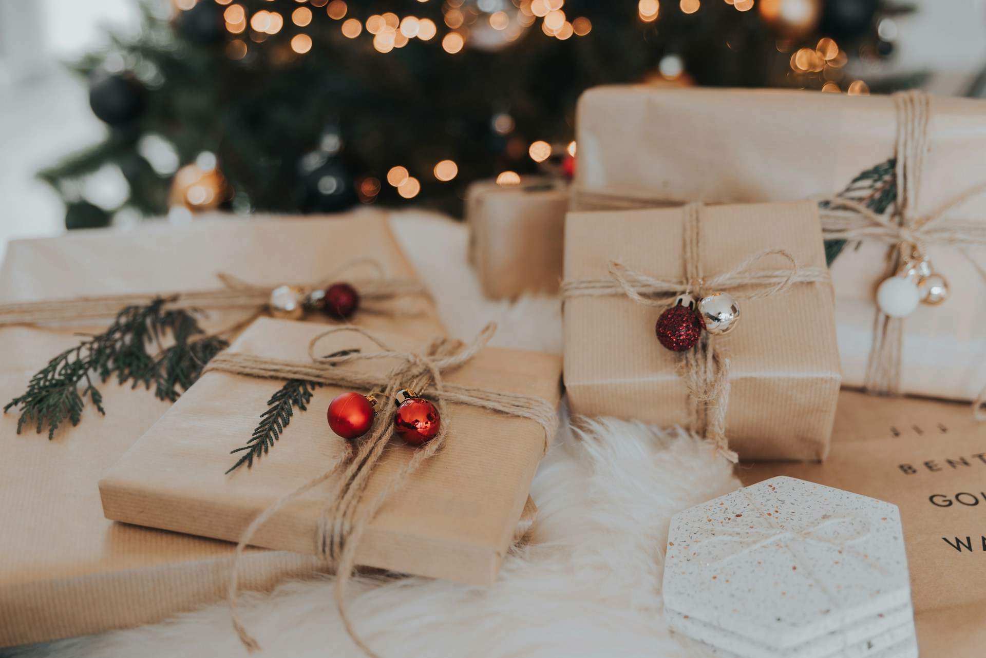 7 Surefire Christmas Gift Ideas for Your Colleagues — Lifestyle