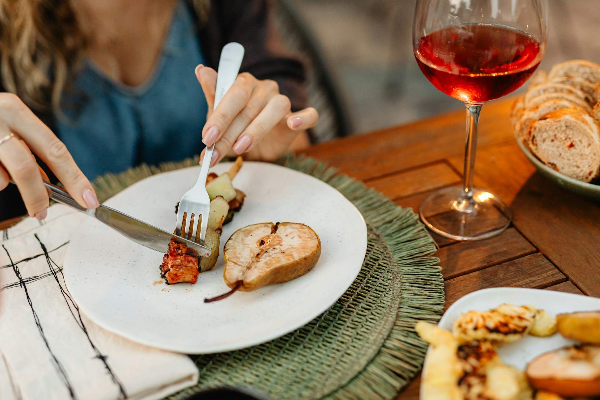 Le meilleur moment pour dîner en hiver, selon les experts — Santé