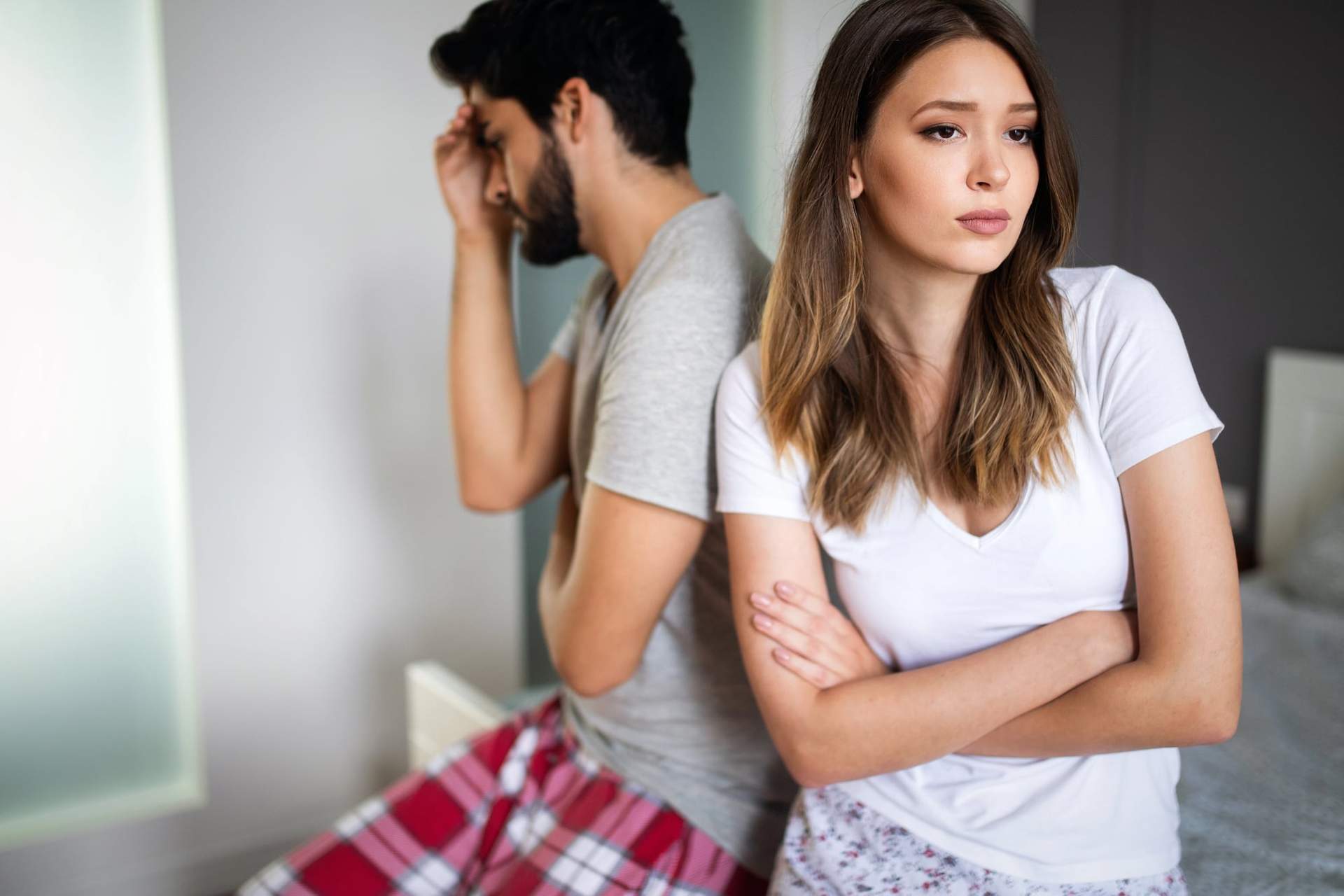 Estas señales de comportamiento indican que tu relación está agotada — Relación