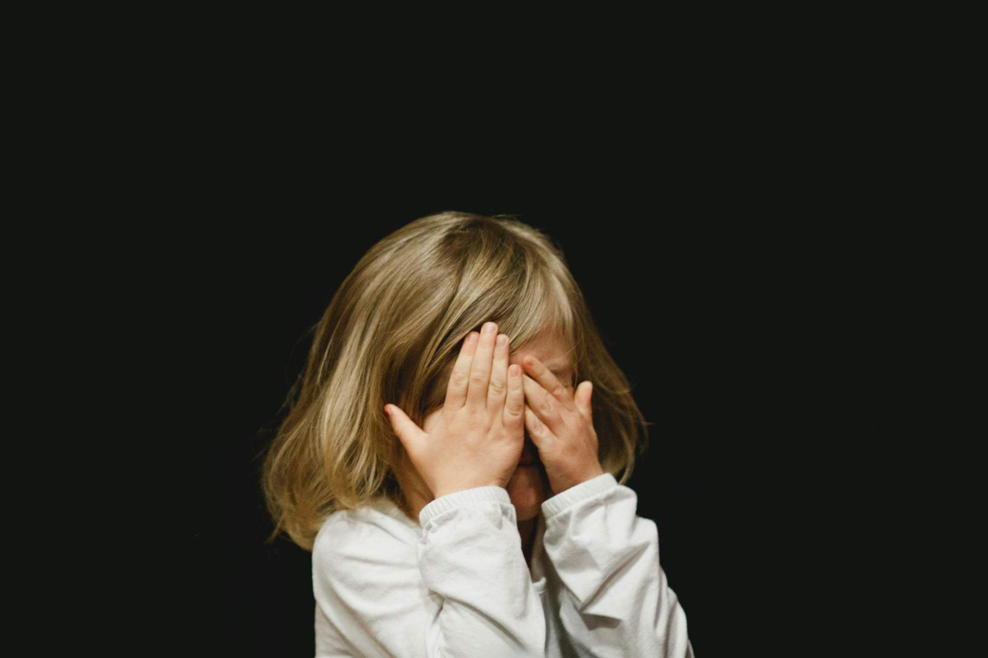 5 segnali che da bambino non hai ricevuto abbastanza amore – e come influenza le tue relazioni da adulto — Lifestyle
