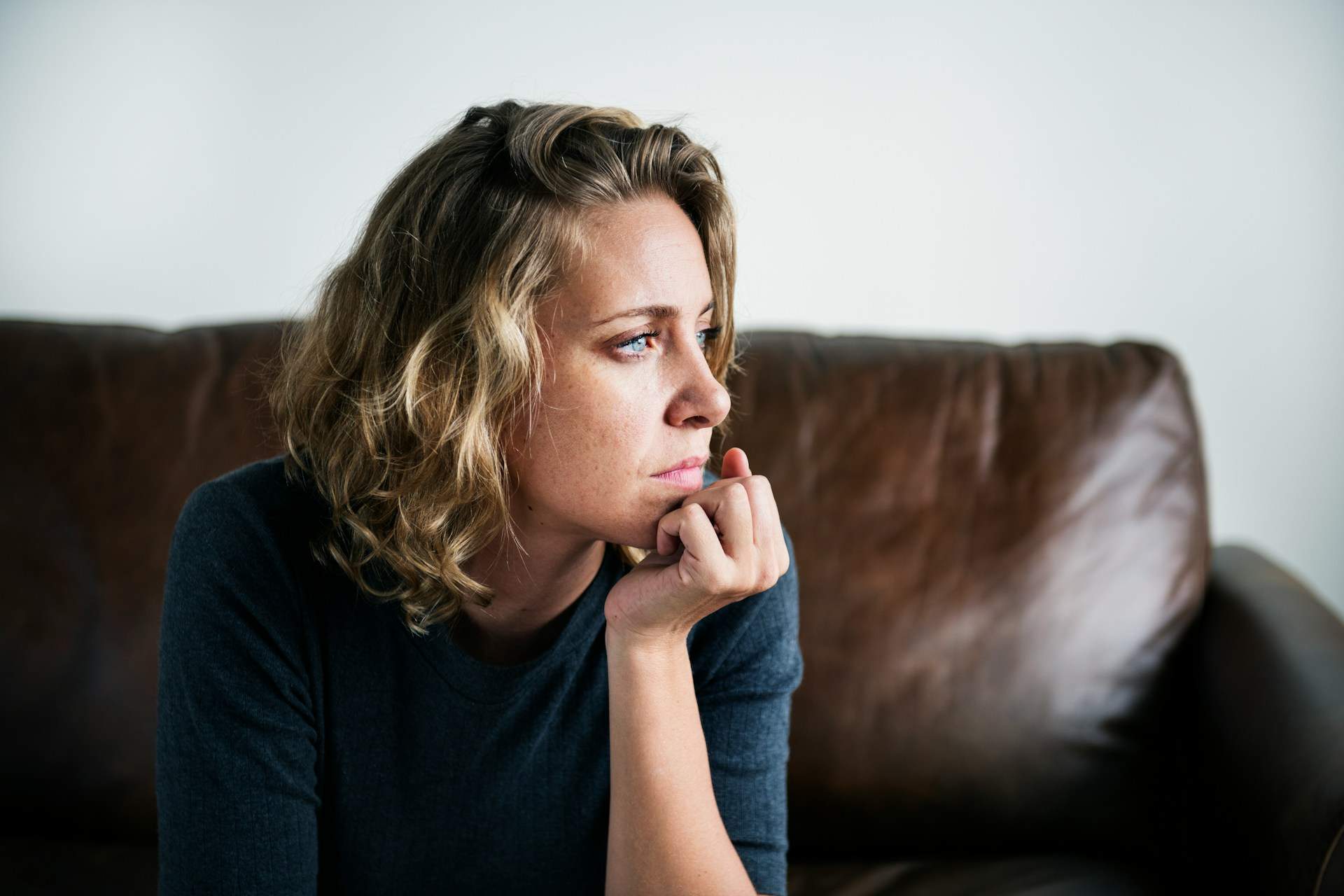 «Mio marito pensa che per me sia più importante lavare i piatti che lui. Ma che succede?» – Le donne svolgono un’infinità di lavori invisibili — Famiglia