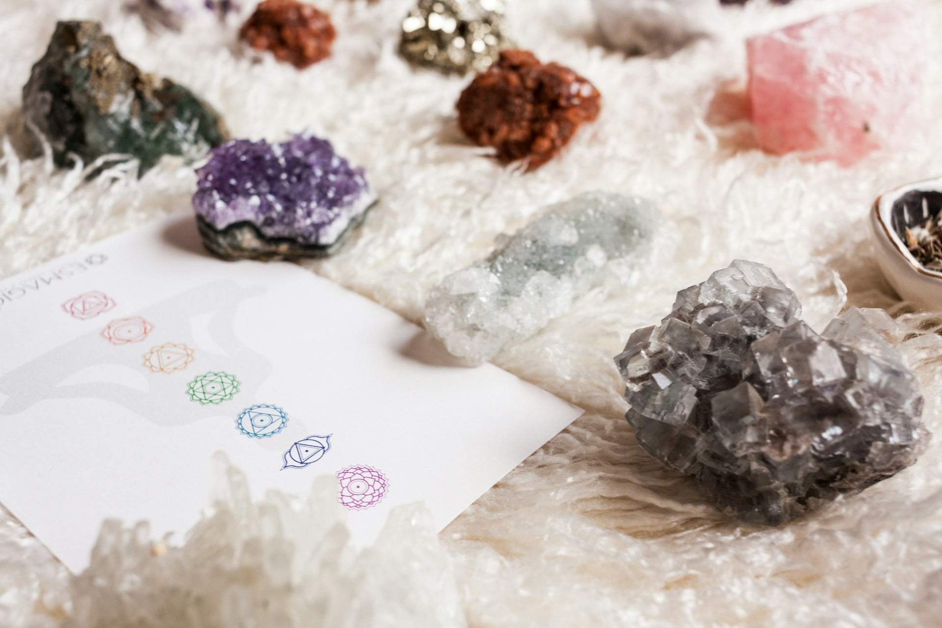 Los 6 minerales más poderosos para atraer más dinero en 2026 — Estilo de vida