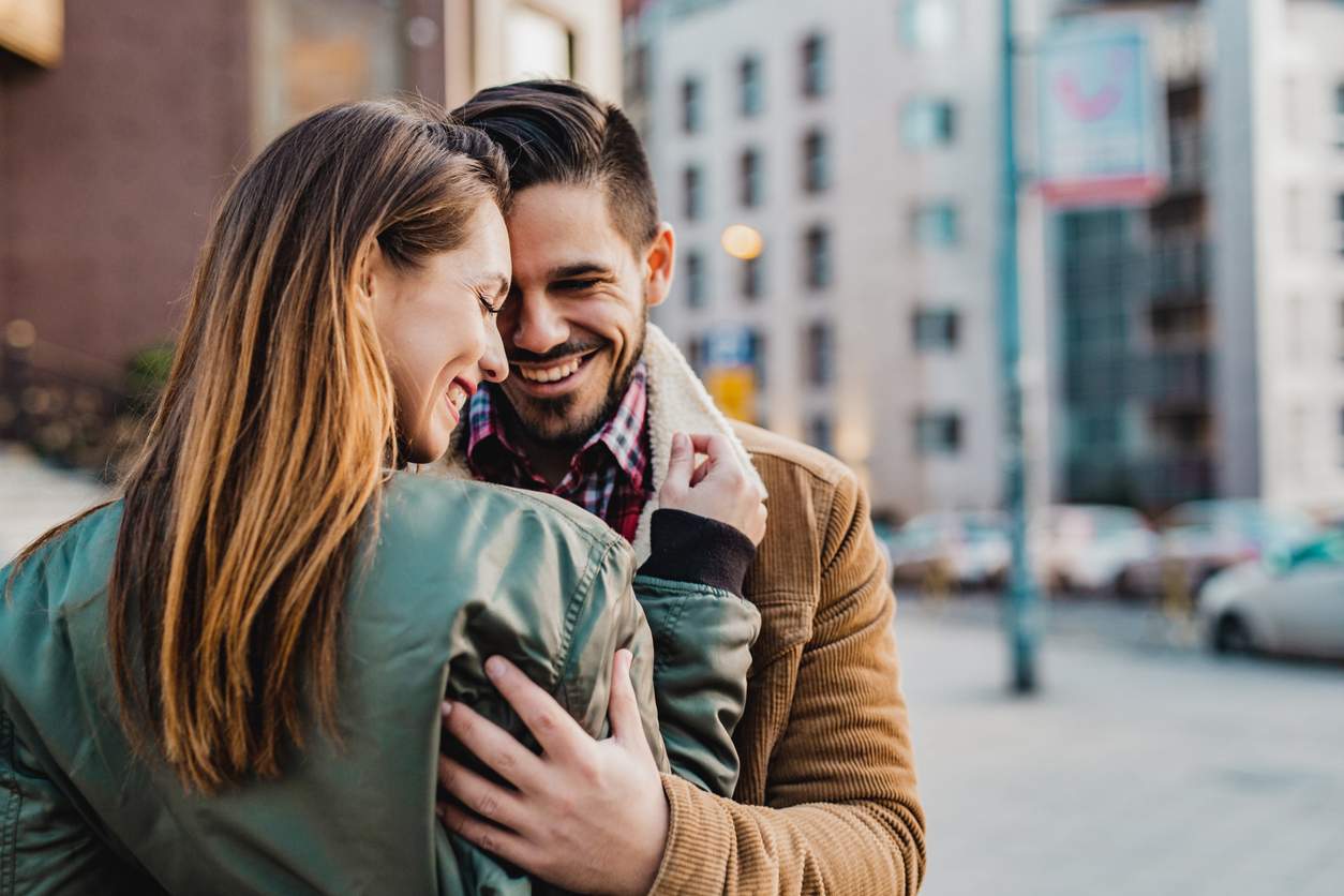 3 segnali che il tuo partner si comporta con vera intelligenza nella vostra relazione — Relazione