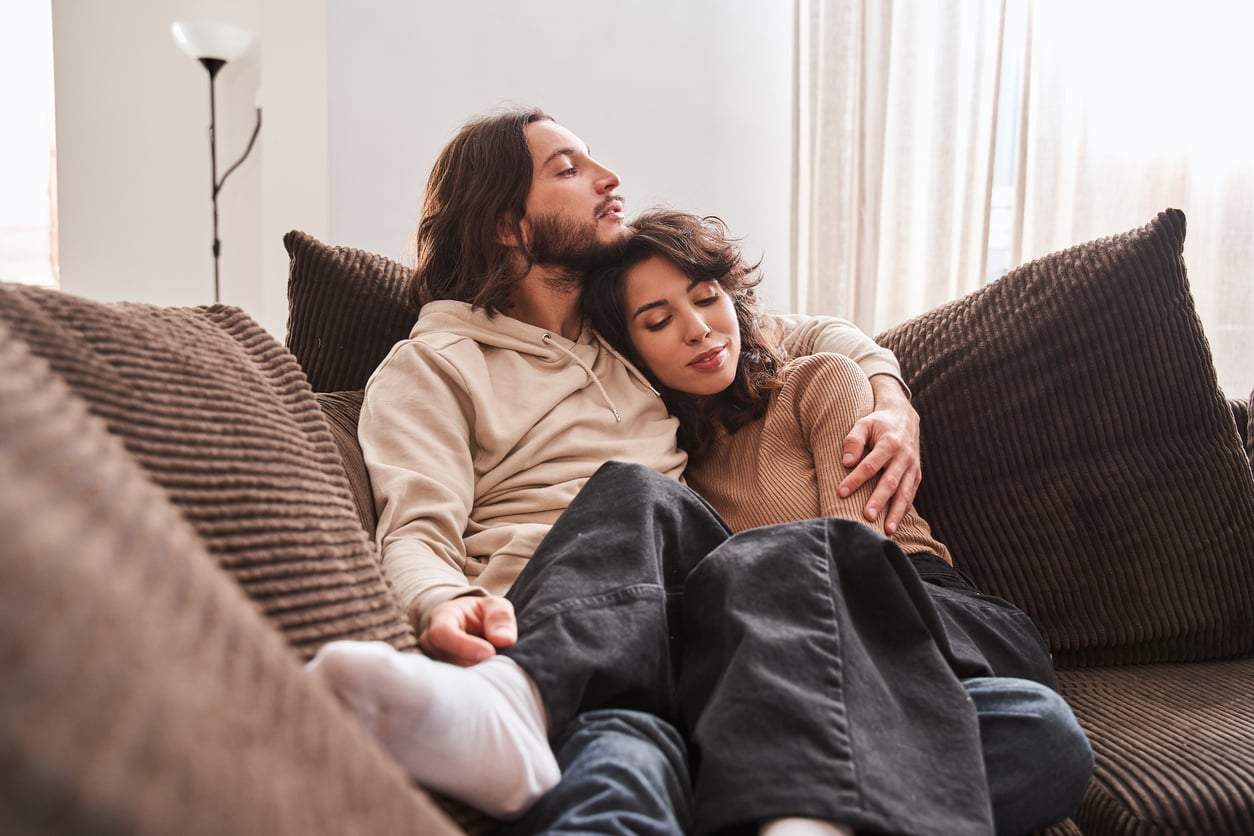 Des études ont prouvé : cet exercice d’1 minute améliore instantanément la qualité de votre relation — Relation