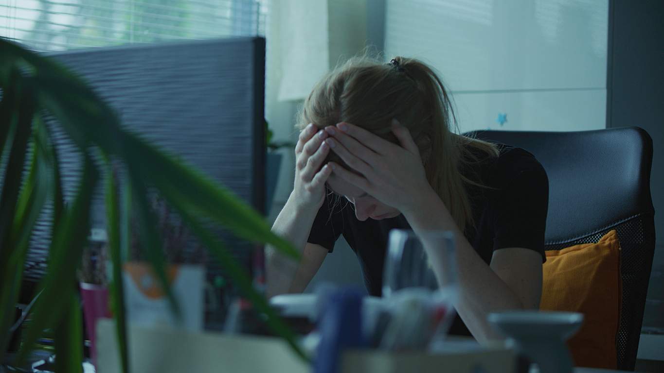 Un « bon employé » répond même quand il a de la fièvre. Pourquoi avons-nous peur de prendre un congé maladie ? — Santé