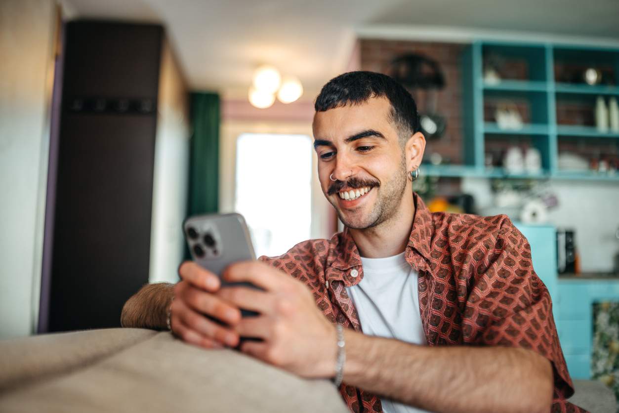 5 piccoli segnali che il tuo partner non è ancora cresciuto emotivamente — Relazione