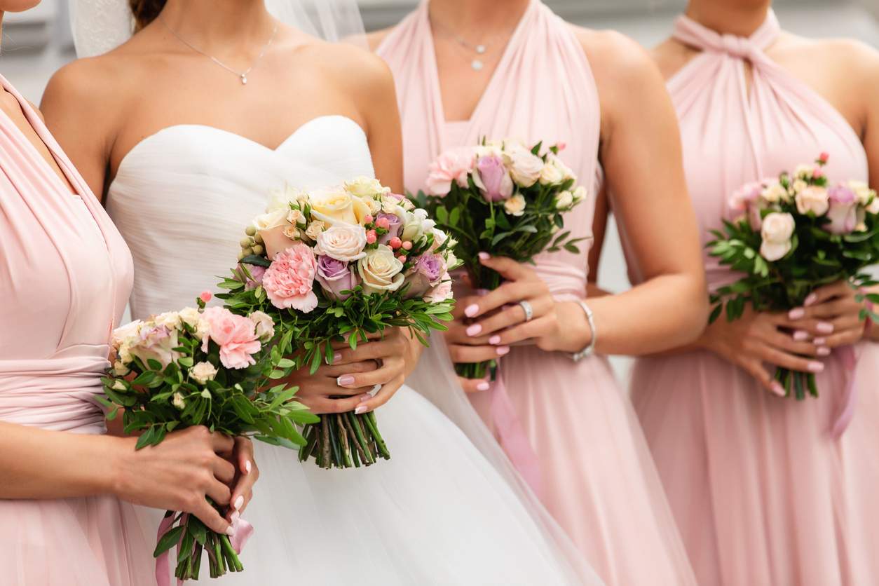 7 Chic Gift Ideas for Bridesmaids – Fashion Experts’ Picks — Wedding