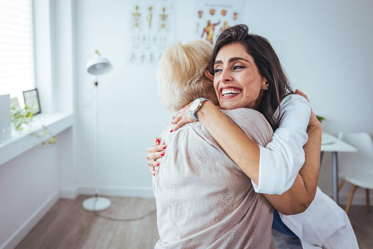 Questi 7 piccoli gesti rivelano la tua intelligenza emotiva — Lifestyle