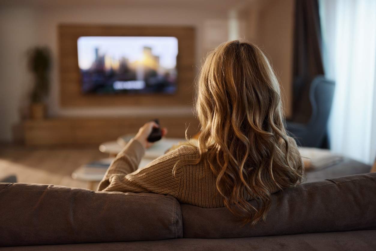 Fuite temporaire face aux décisions : pourquoi le visionnage « aléatoire » de séries est si apaisant — Mode de vie