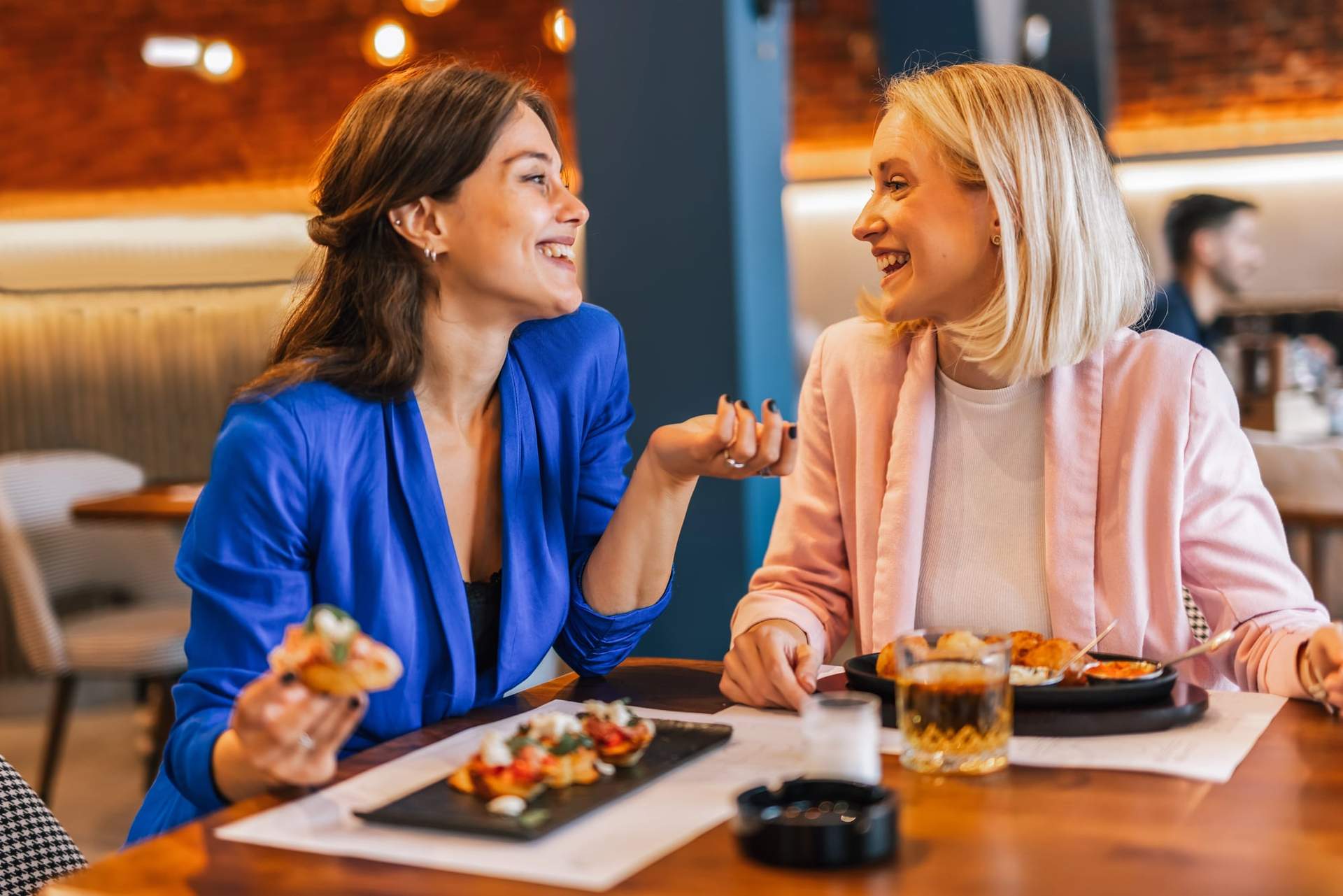 Mon amie organise toujours des sorties hors de prix : comment lui dire sans la blesser ? — Mode de vie