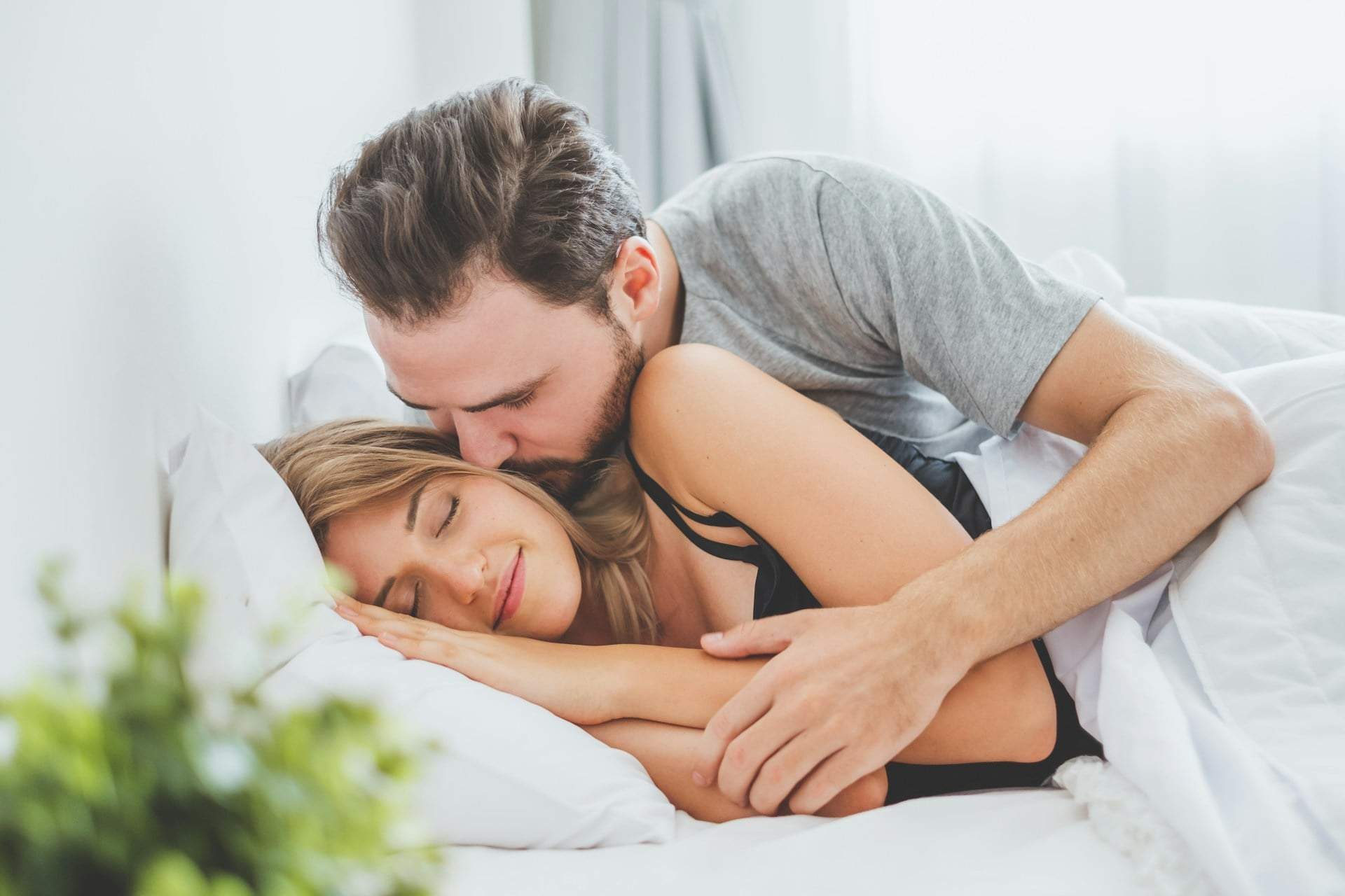 5 piccole abitudini per mantenere viva l’attrazione sessuale nelle relazioni a lungo termine — Relazione