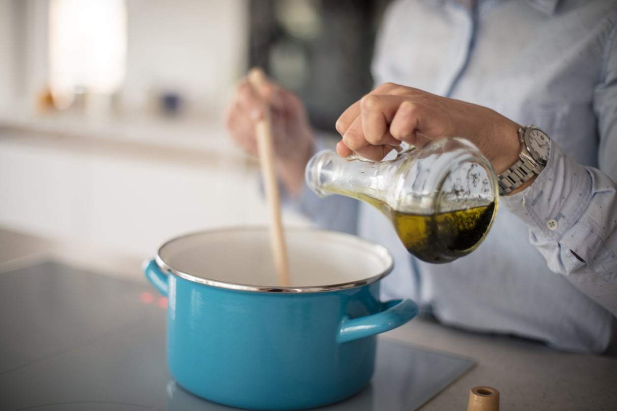Quale olio è il più sano per cucinare? Ecco cosa dicono i dietisti — Salute
