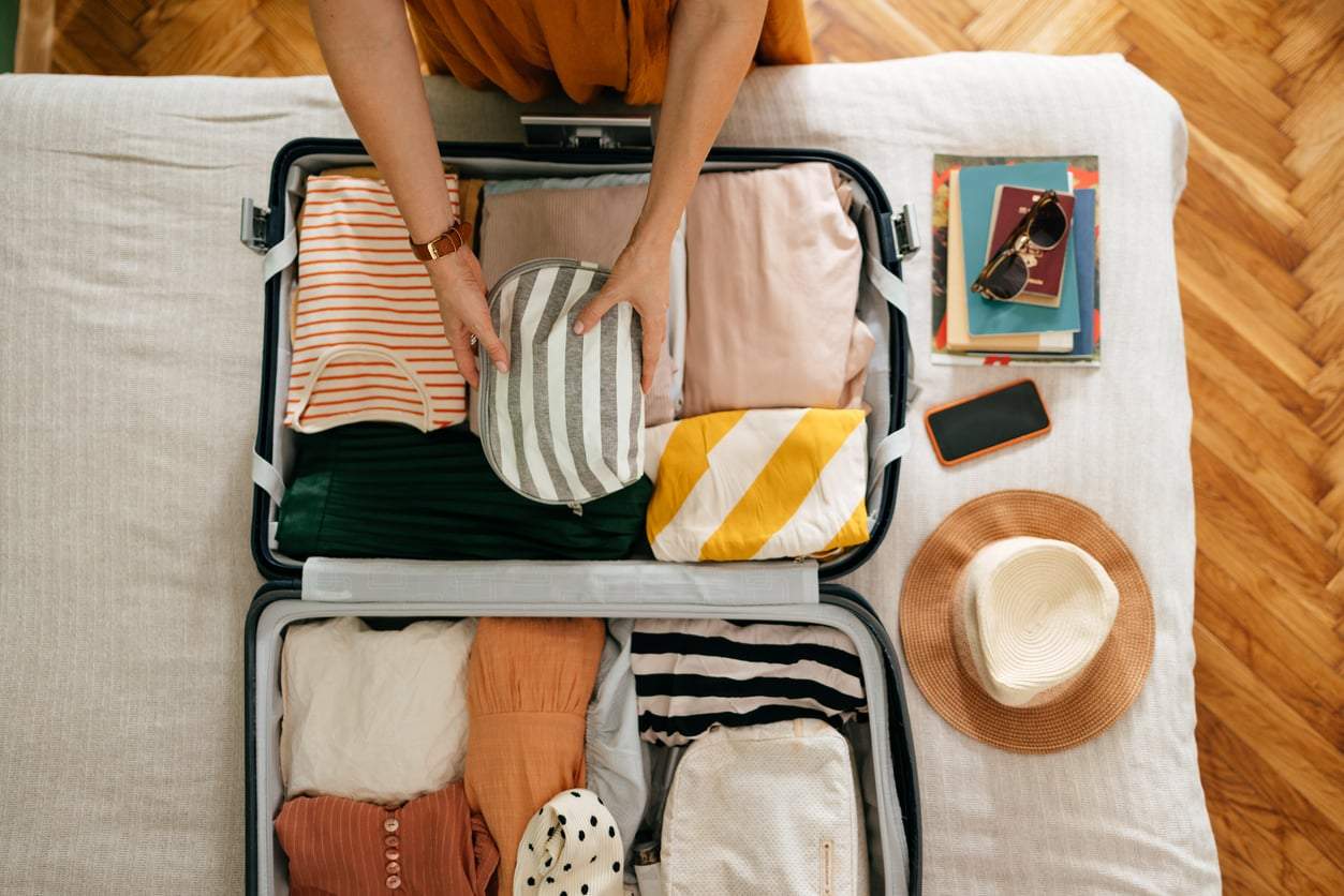 So passt alles ins Handgepäck: die „3-Schuhe-Methode" der Flugbegleiter — Freizeit