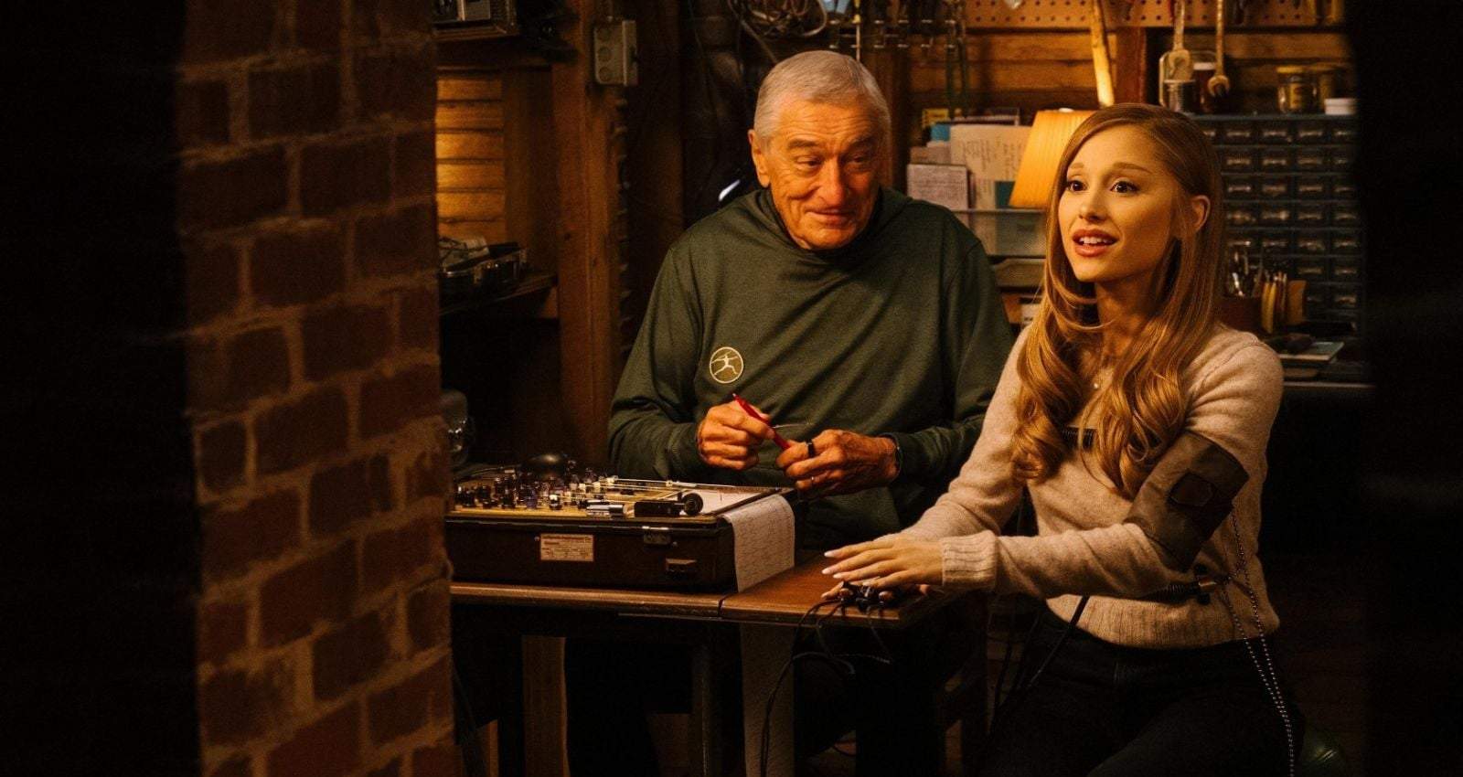 Robert De Niro, Ben Stiller e Ariana Grande insieme: torna la commedia cult che ha fatto ridere il mondo intero — Tempo libero