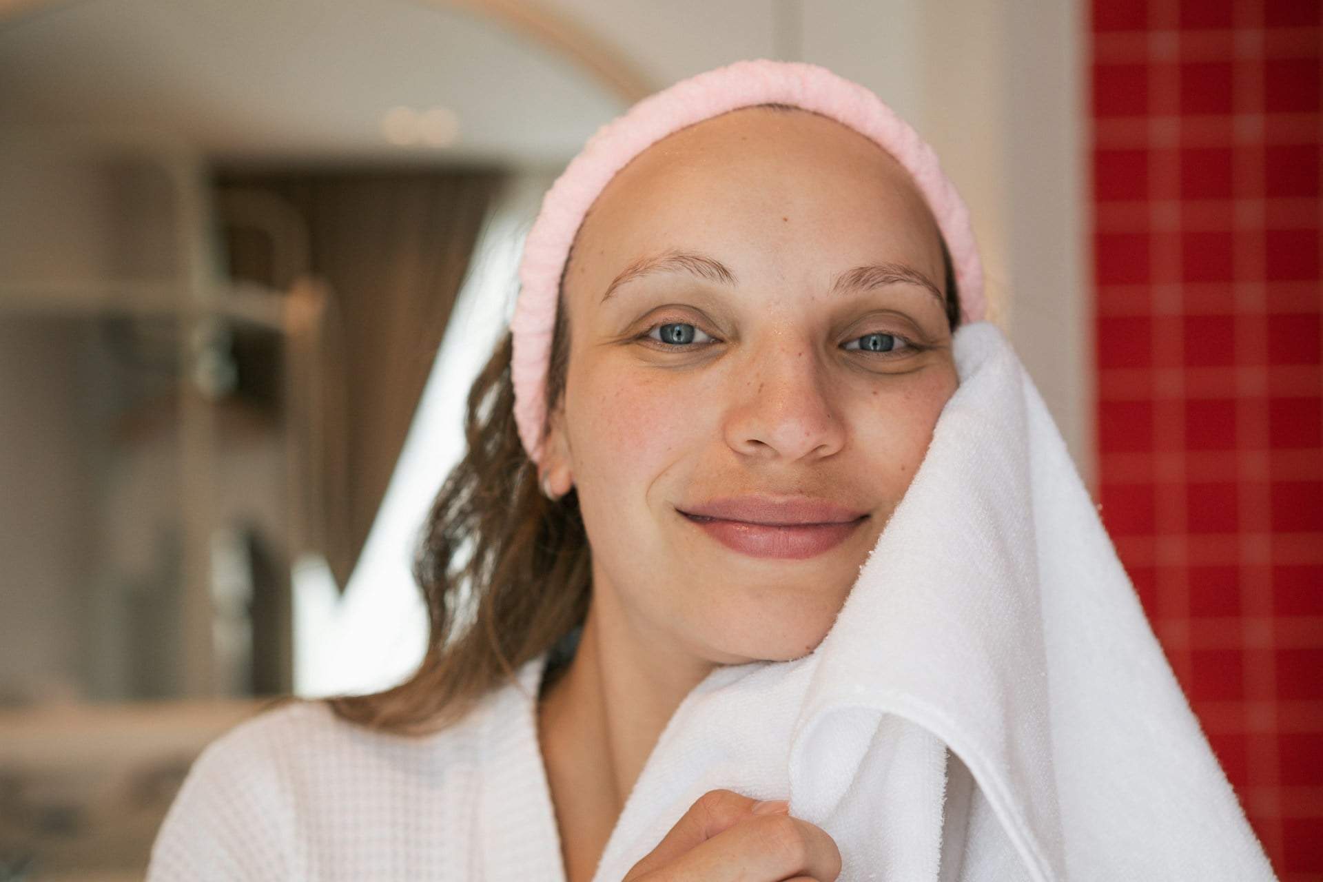 5 skincare mistakes that are silently sabotaging your results — Face