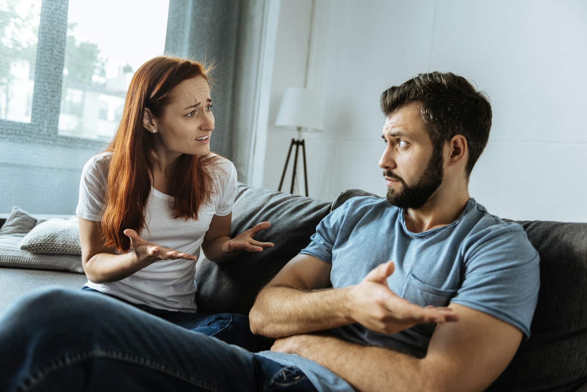 5 comportamientos que destruyen tu relación poco a poco (sin que te des cuenta) — Relación
