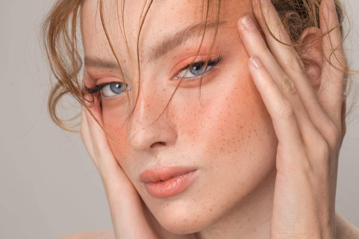 El maquillaje monocromo que favorece a todos los tonos de piel — Rostro