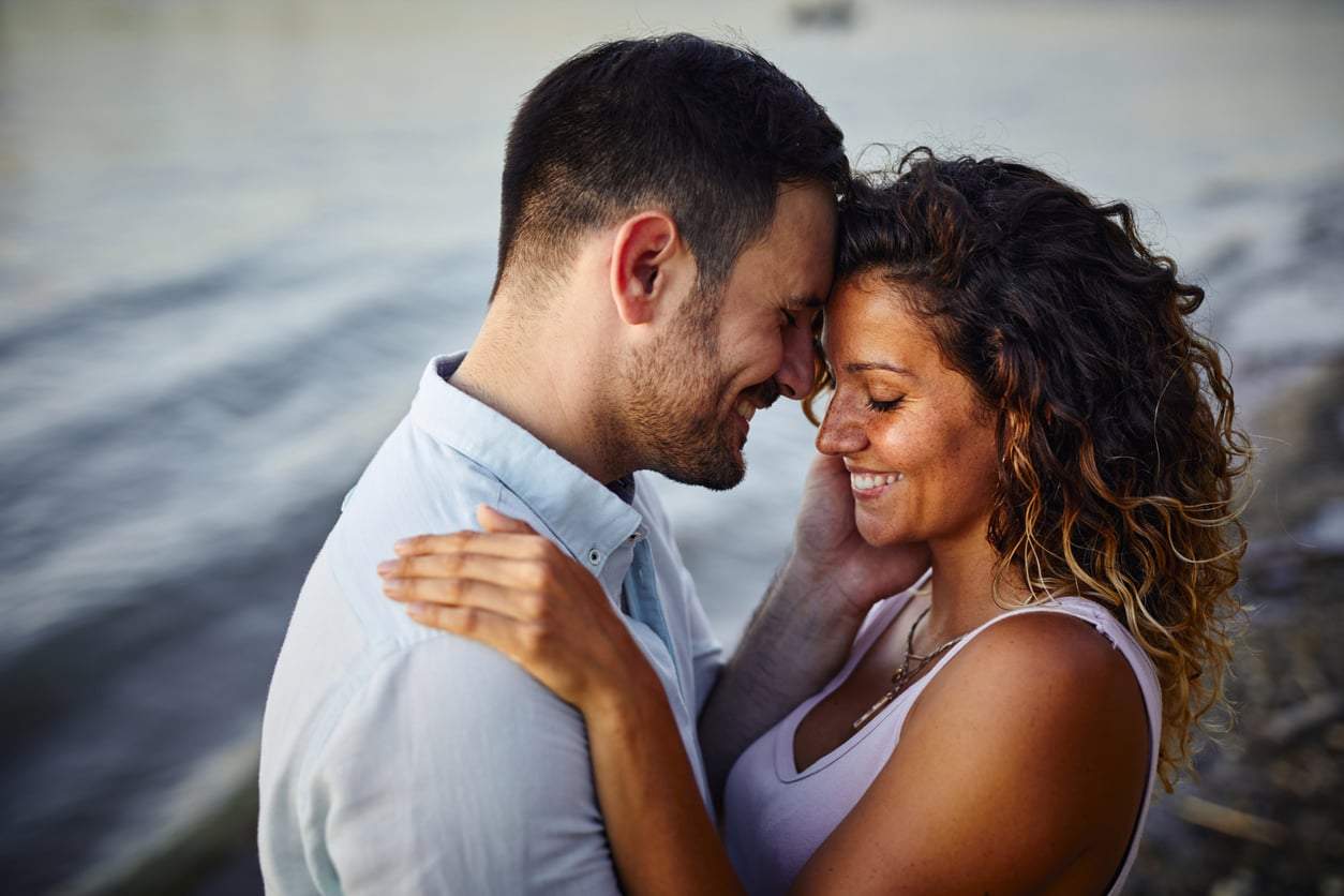 6 signos del zodiaco que podrían vivir un amor kármico en el solsticio de junio — Estilo de vida