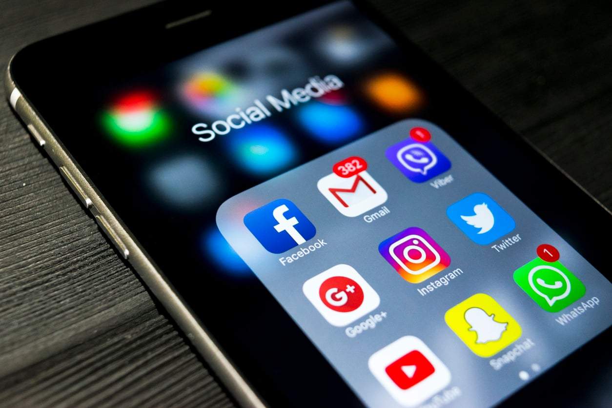 Présence sur les réseaux sociaux en 2026 : comment en faire une vraie habitude — Mode de vie