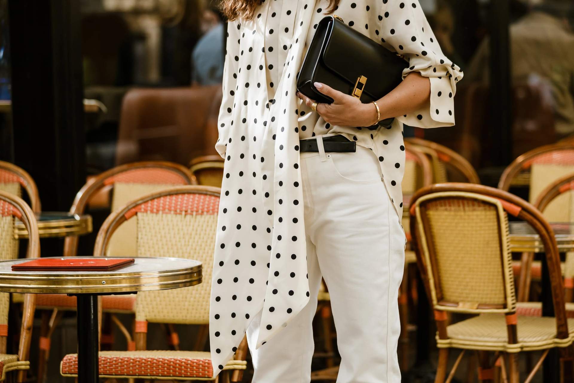 La règle des 3 accessoires : comment bien associer ceinture, sac et chaussures — Mode