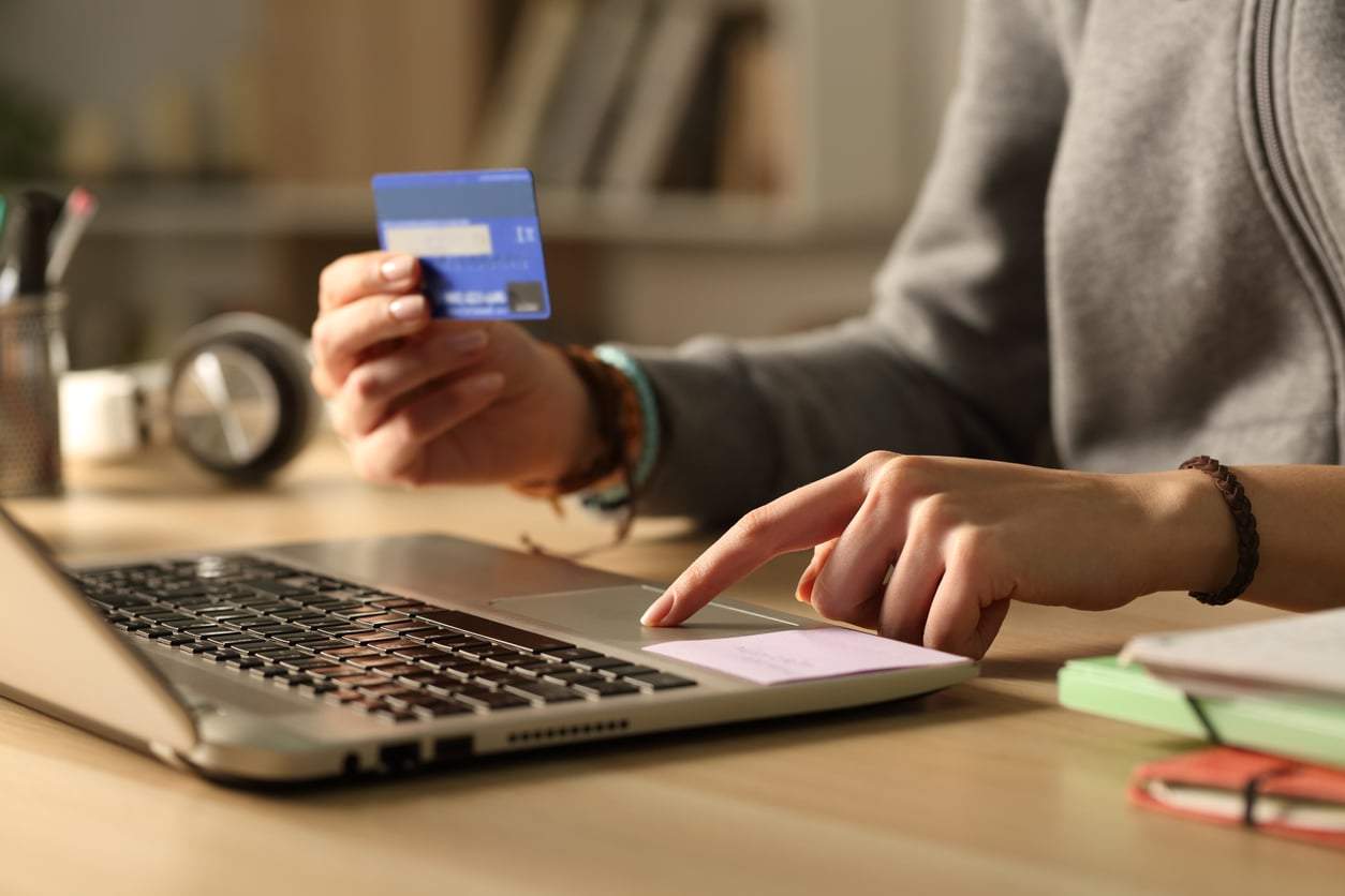 Netflix, Spotify, le cloud… comment vos abonnements engloutissent 10 % de votre salaire sans que vous le remarquiez — Mode de vie
