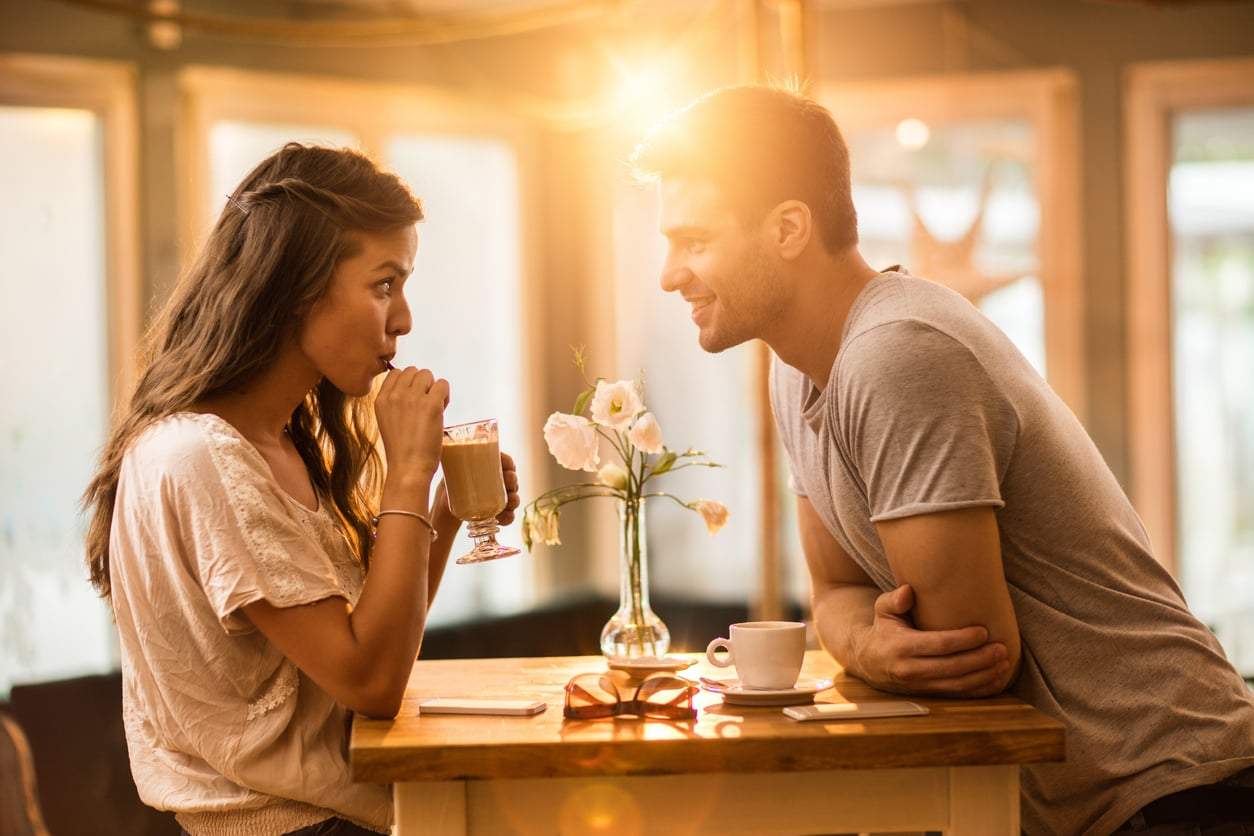 4 segni zodiacali che a giugno diventano irresistibili nel flirt — Lifestyle