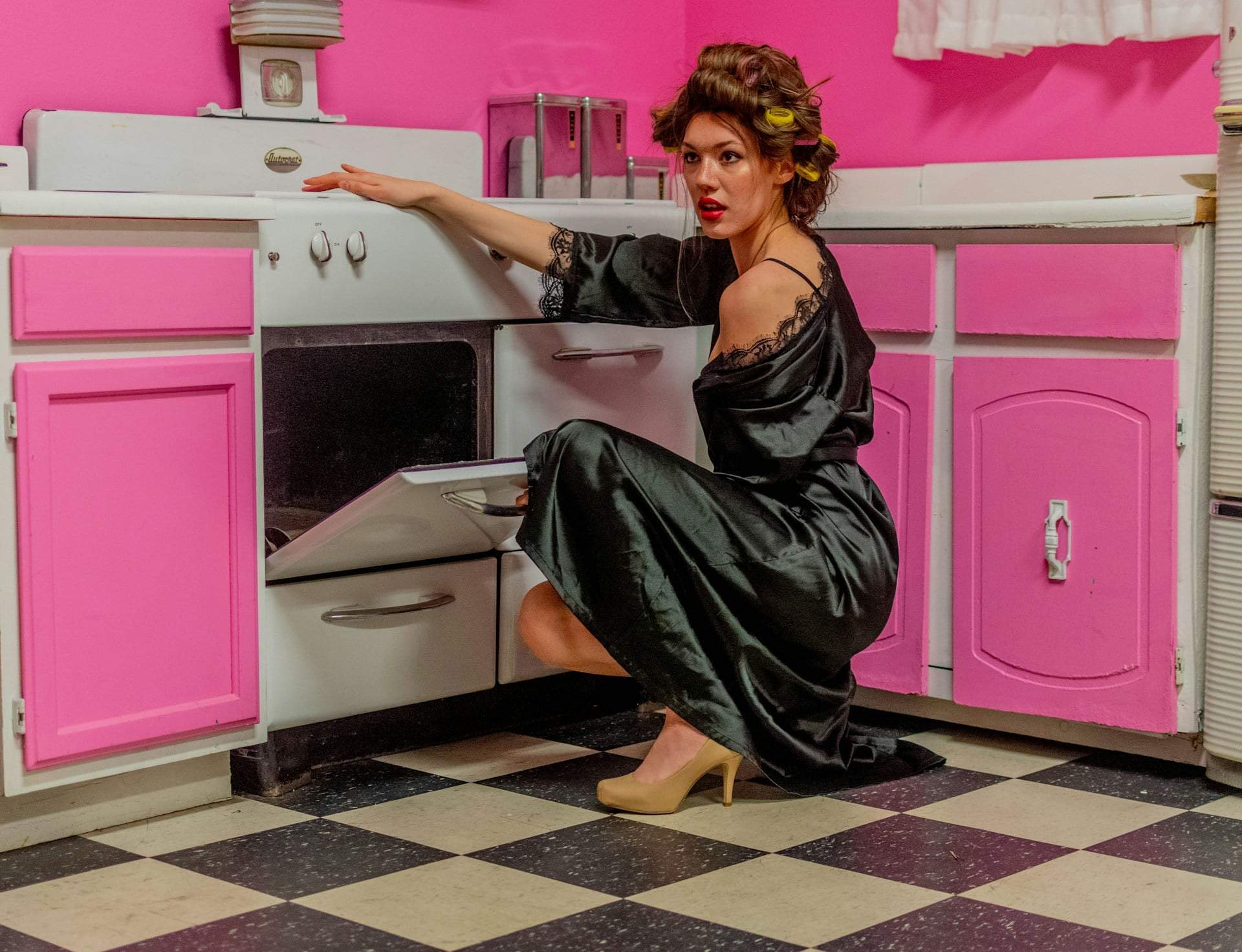 When a Man Asks "Can You Cook?" — Here's Why That Question Is a Red Flag — Relationship