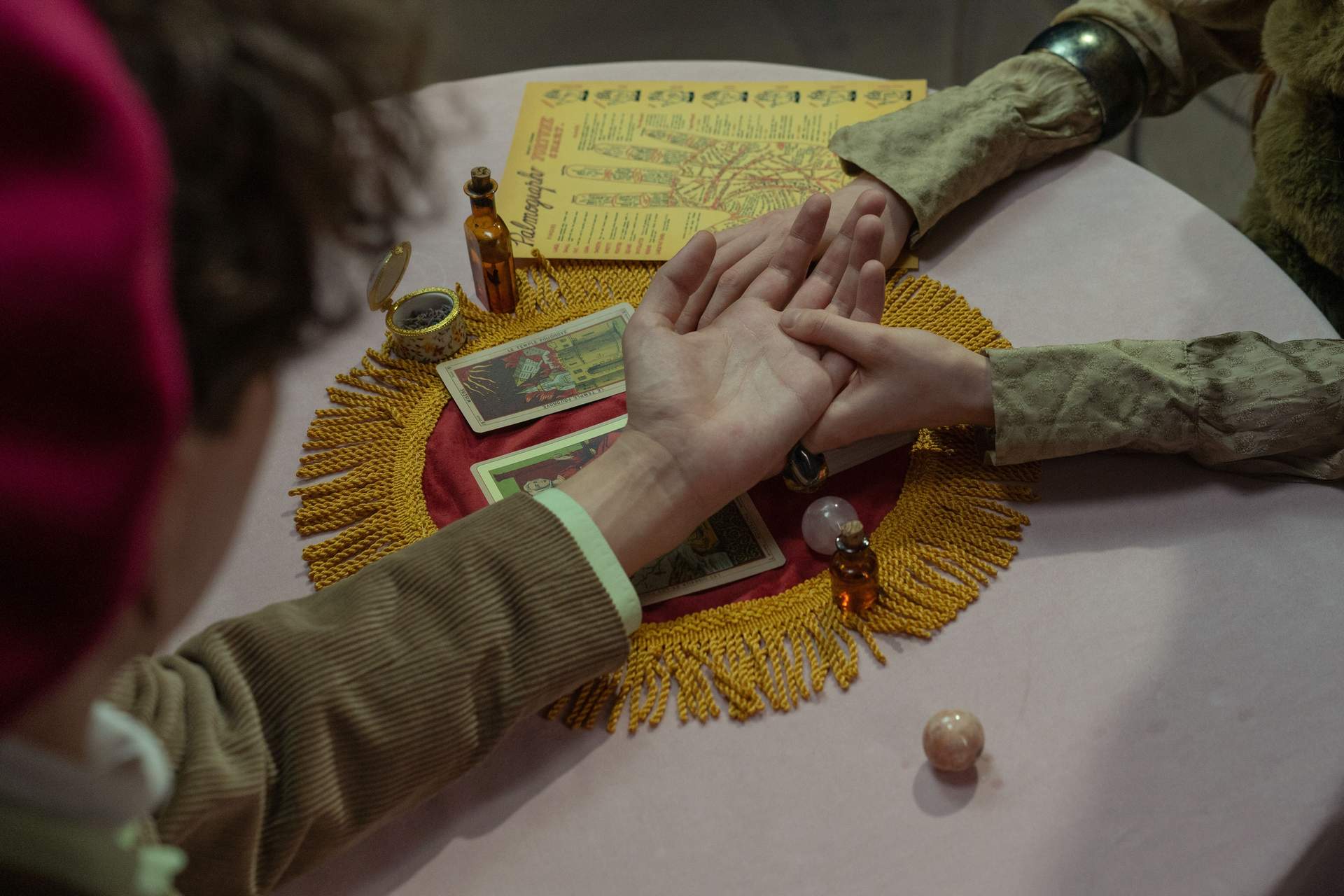 Two Short Lines Crossing on Your Left Palm? Here's What Palmistry Says It Means — Lifestyle