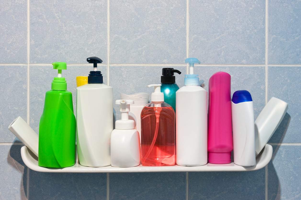 Por qué no puedes tirar ese frasco de perfume vacío (según la psicología) — Estilo de vida