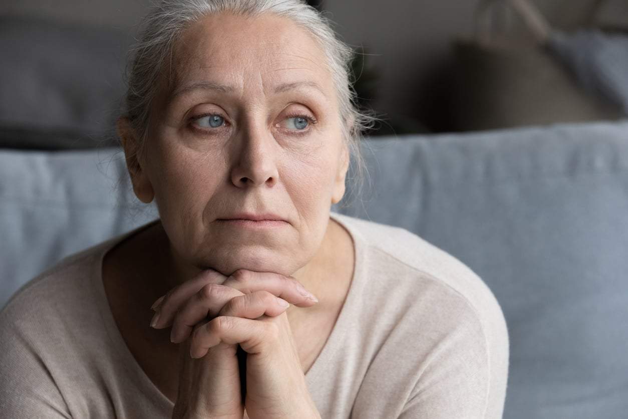 7 segnali silenziosi che ti senti solo nella tua stessa famiglia — Famiglia