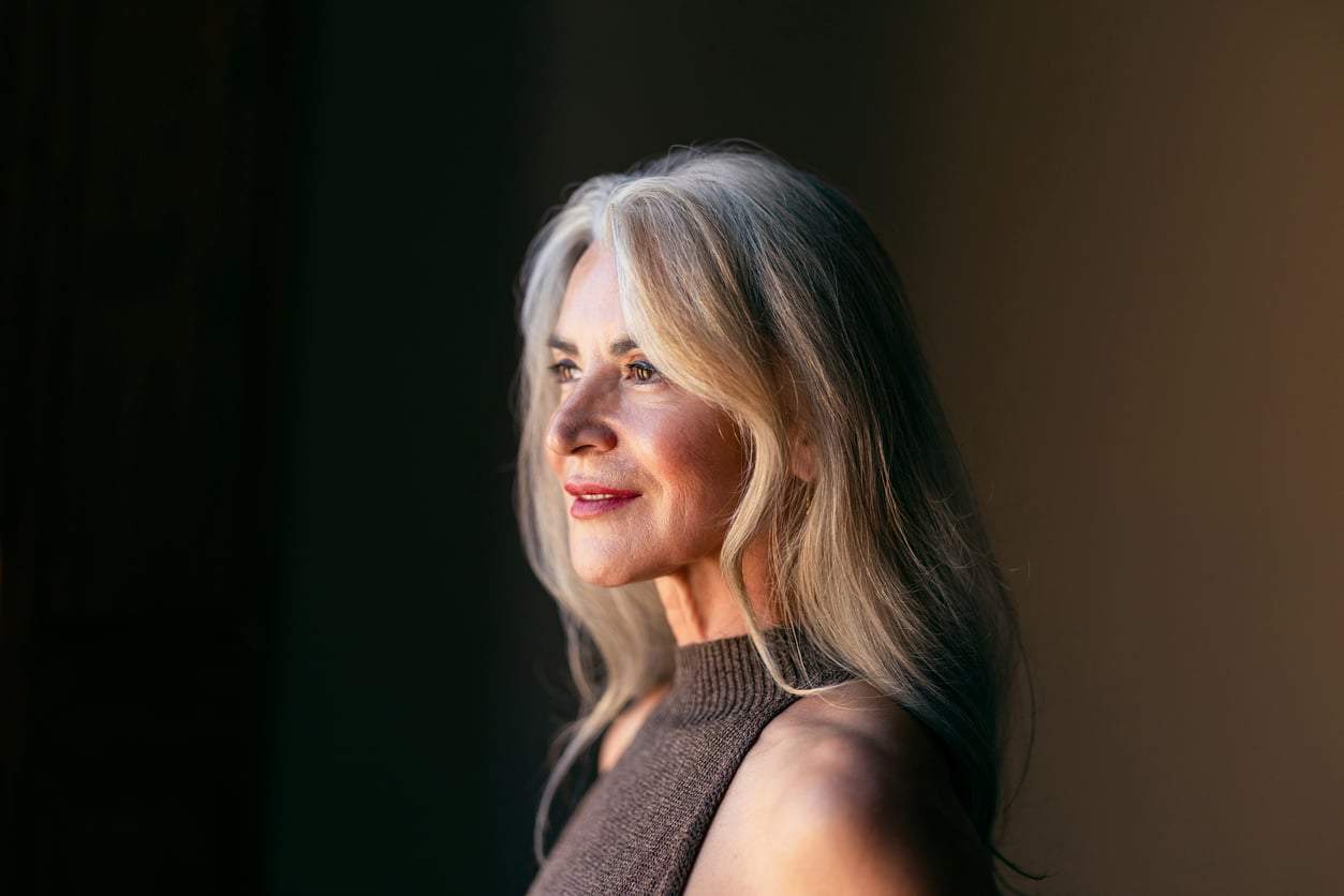 Tendencias de peinado para otoño a partir de los 50: estilos modernos y rejuvenecedores — Cabello