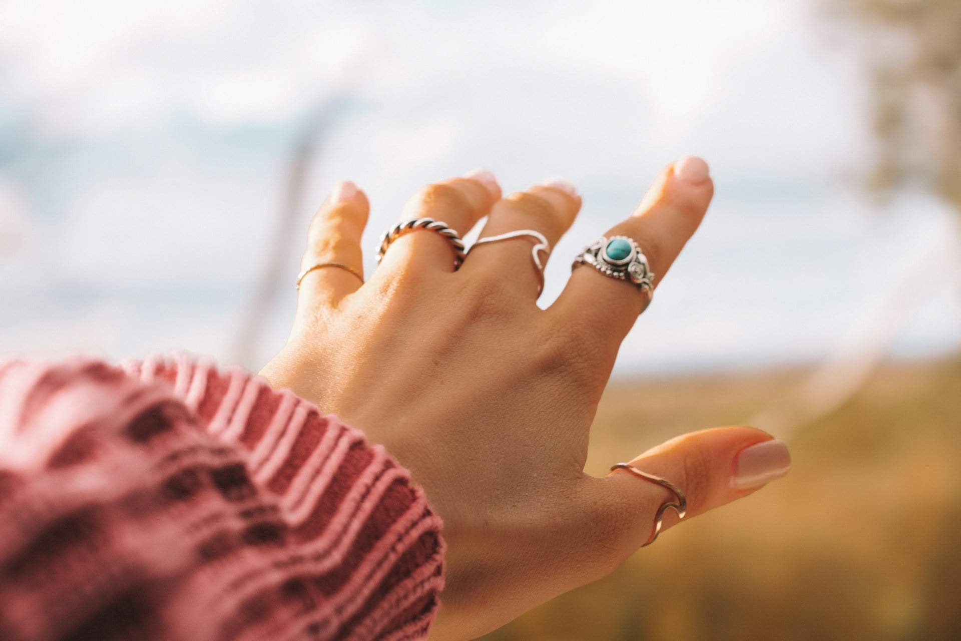 An welchem Finger trägst du deinen Ring? Das verrät er über deine Persönlichkeit — Lebensstil