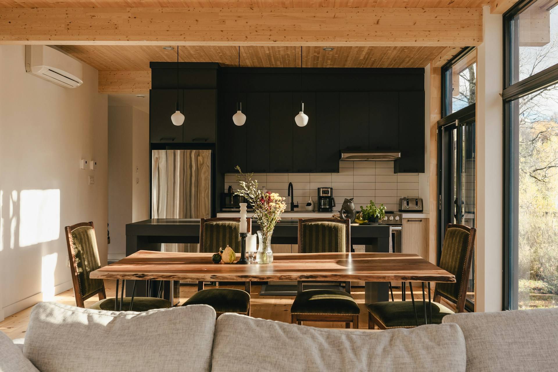 How to Rearrange Your Home to Welcome Positive Energy Before Winter
