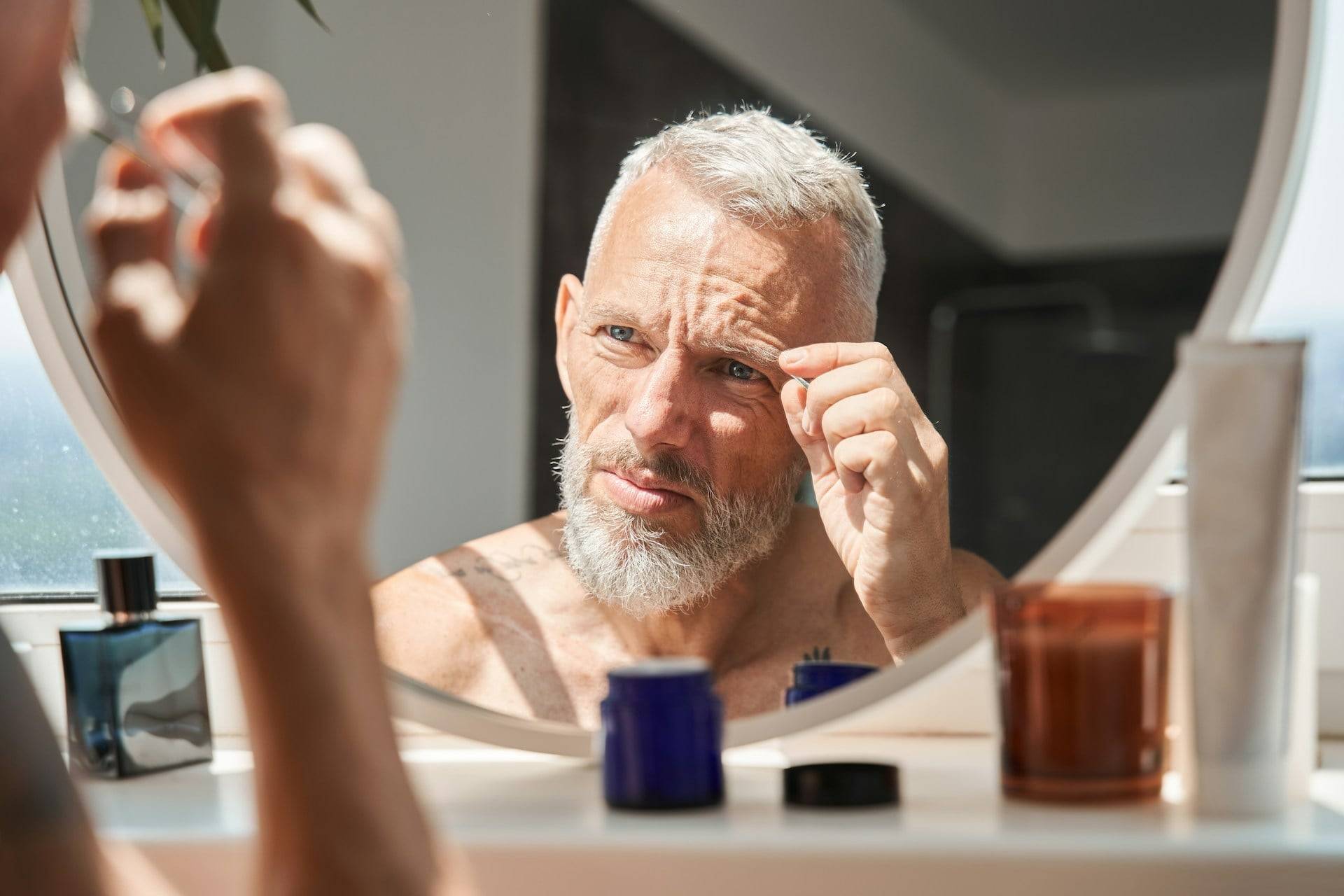 "Completely alone, with no one left" – The fate of aging narcissists: when beauty just isn’t enough anymore