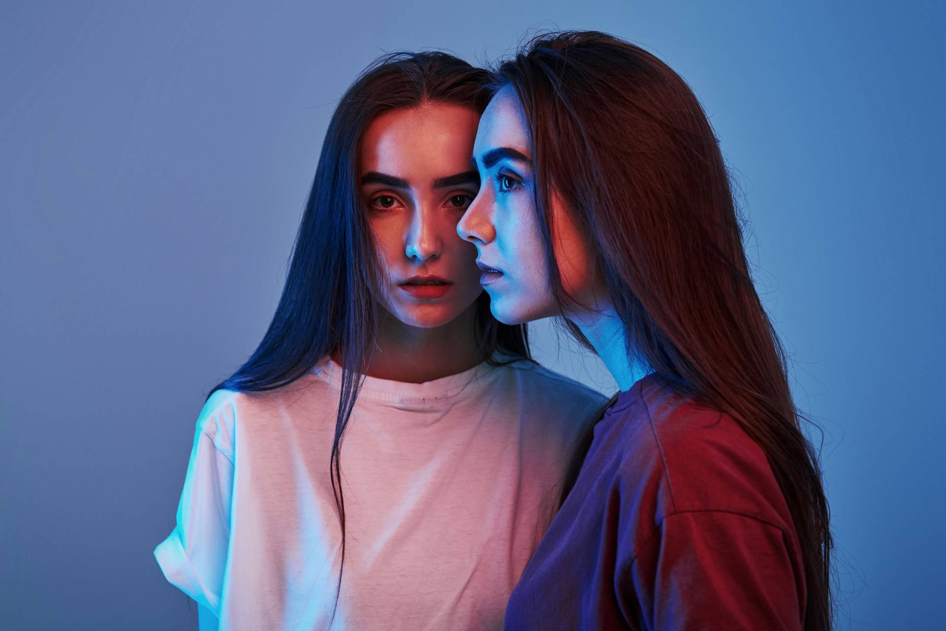 Manipulation Disguised as Kindness – 7 Behaviors That Might Raise a Red Flag