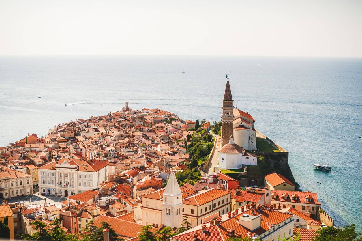5 Reiseziele, die im Frühling weniger Touristen haben und wunderschöne Landschaften bieten