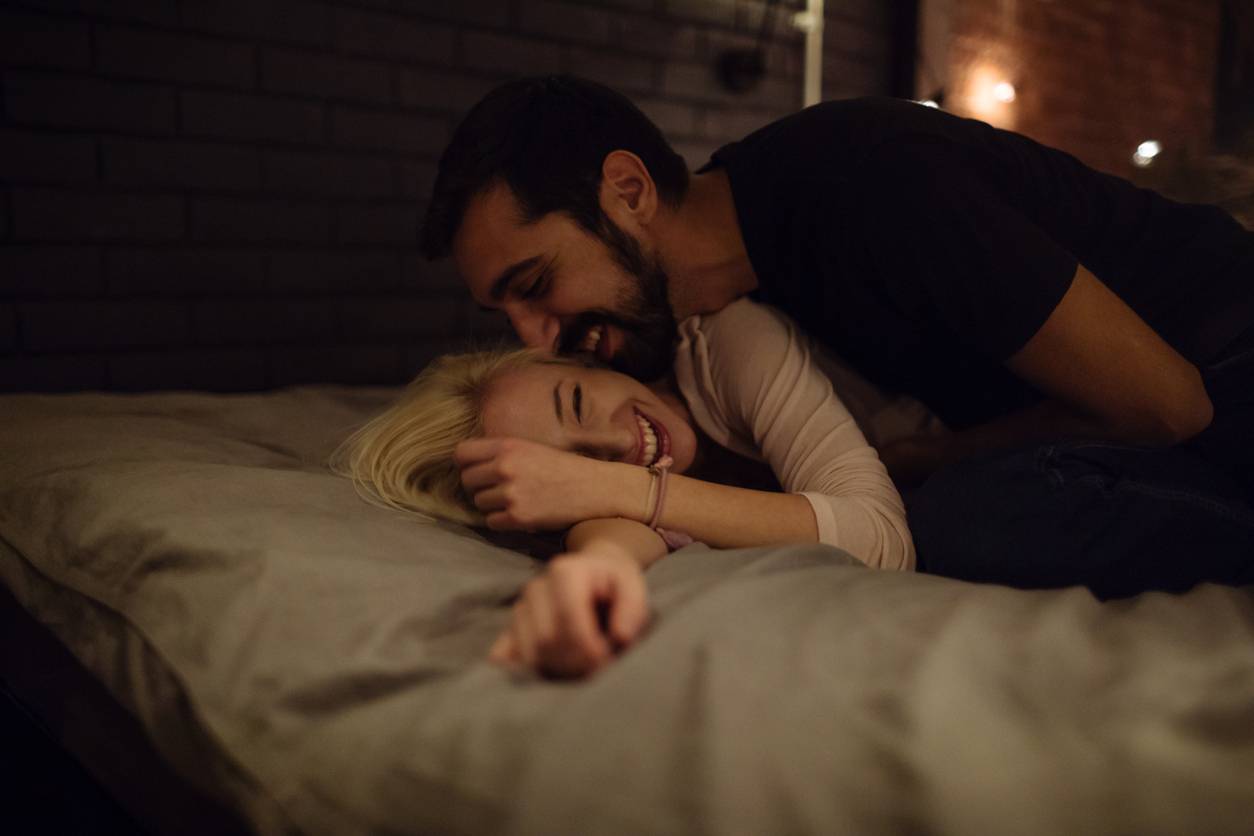 5 psychologische Tricks, mit denen ihr eure Momente im Schlafzimmer vertiefen könnt