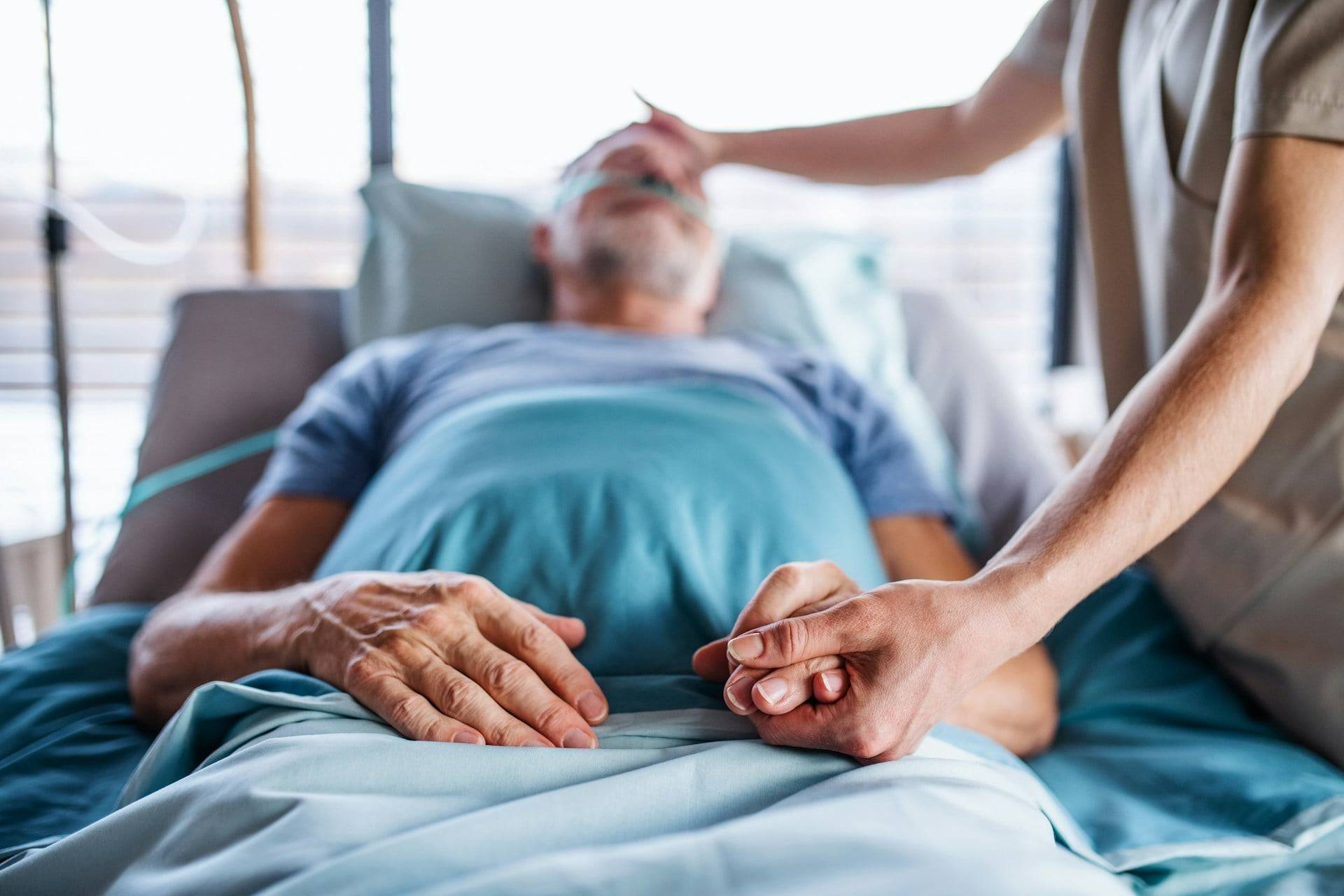 Las peticiones más insólitas que han recibido las enfermeras de sus pacientes (y la última te dejará sin palabras)