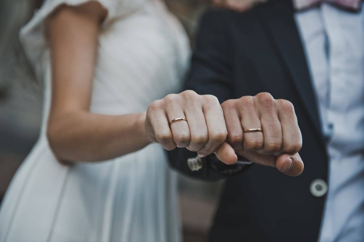 El matrimonio no es una escritura de propiedad: por qué no cambiaré mi apellido al casarme