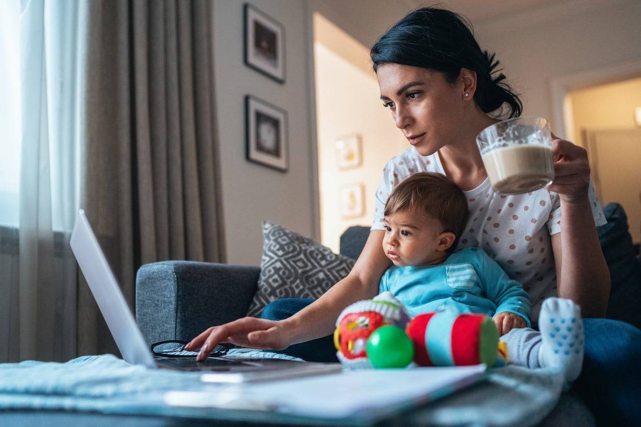 Congedo di maternità e indipendenza economica: perché così tante donne hanno paura di perdersi