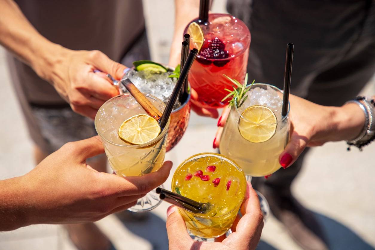 The perfect summer cocktail for your zodiac sign — Lifestyle