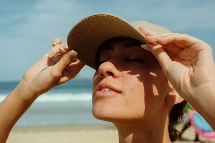 Adiós al sombrero de paja: 7 tocados de verano con estilo que sí te protegen del sol