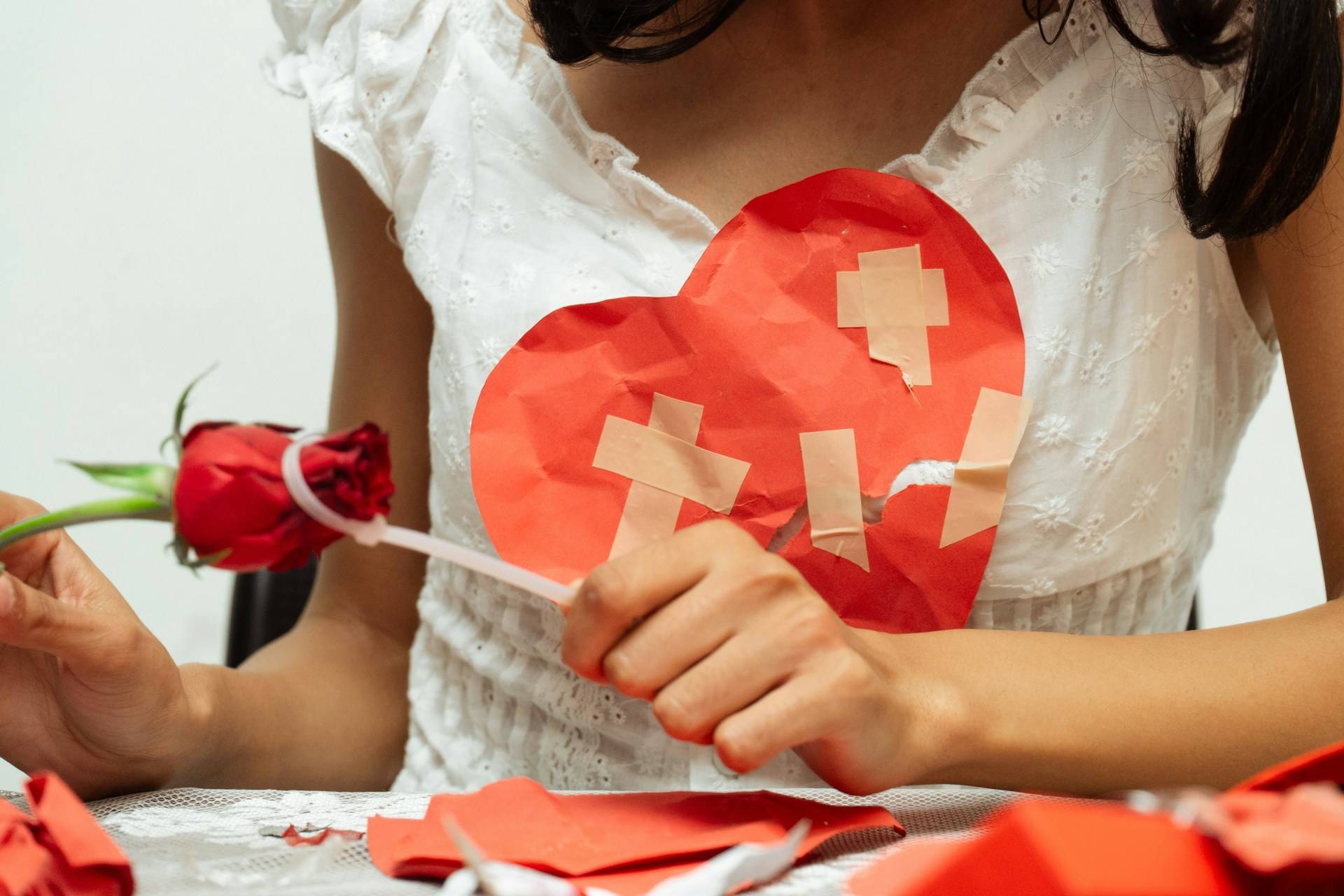 Le 5 cose che non devi mai fare nelle prime 24 ore dopo una rottura