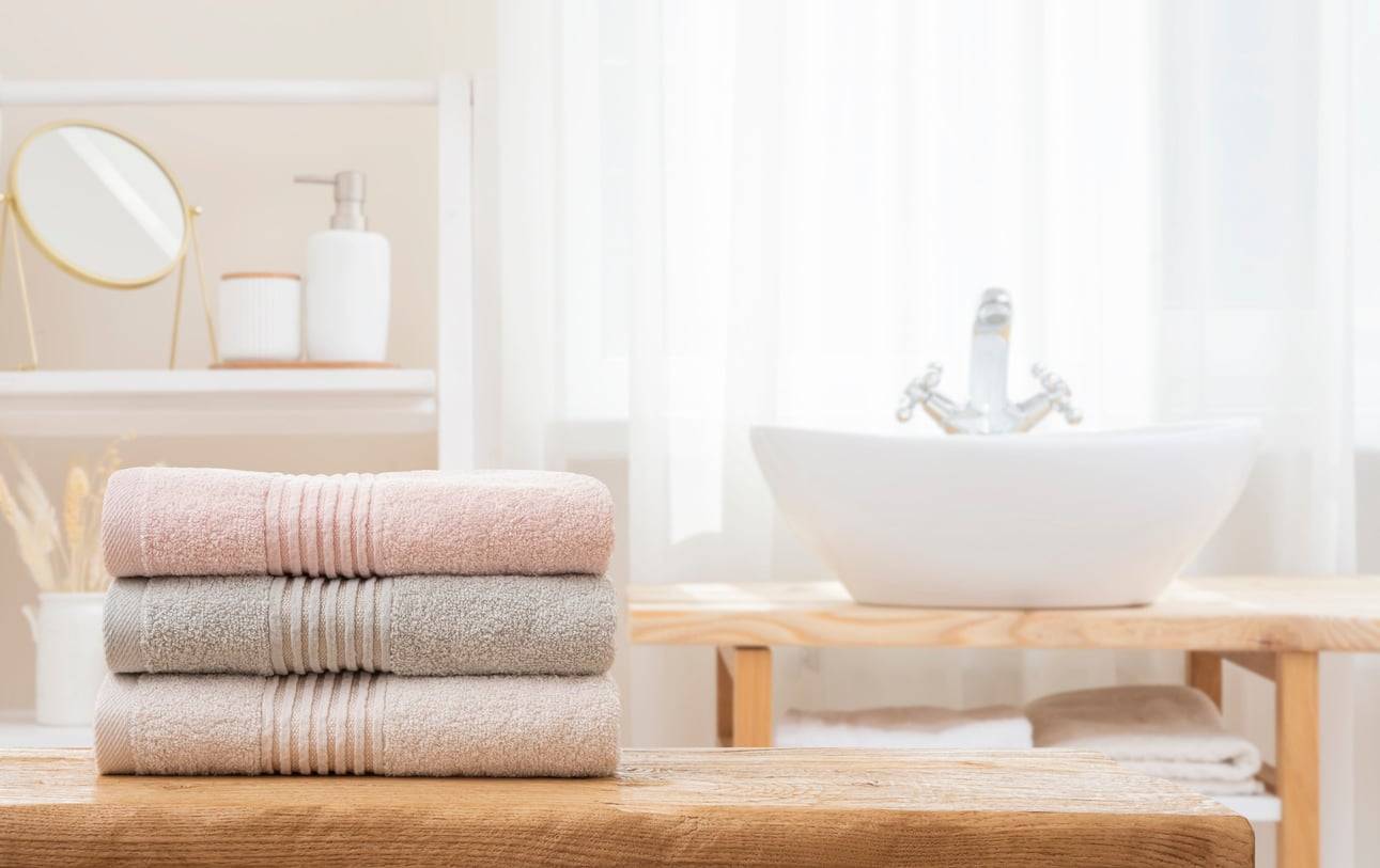 5 bathroom details that quietly tell your guests you don't care — Household