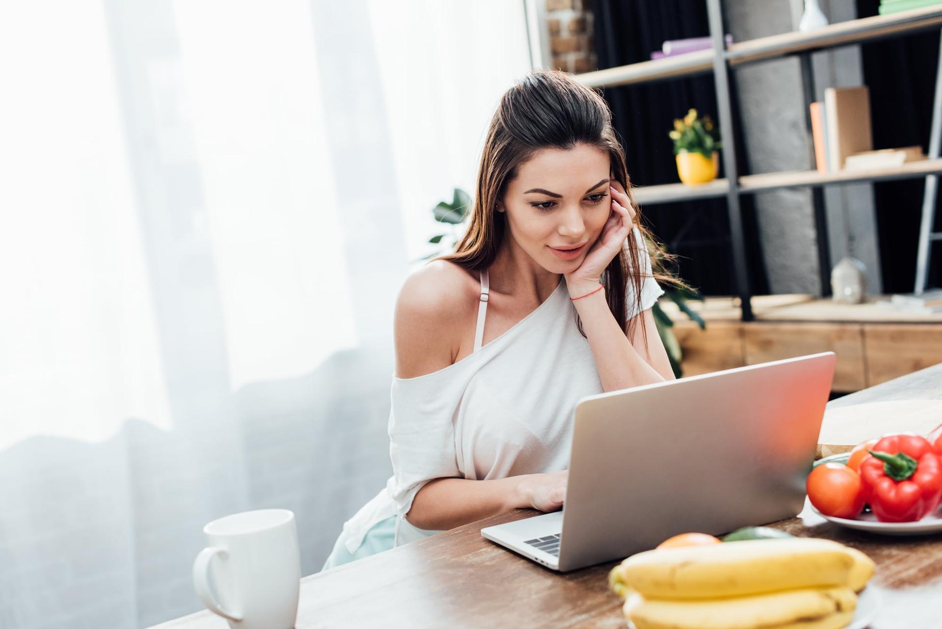 Who’s the Most Likeable Person in the Photo? What It Reveals About Your Personality — Lifestyle