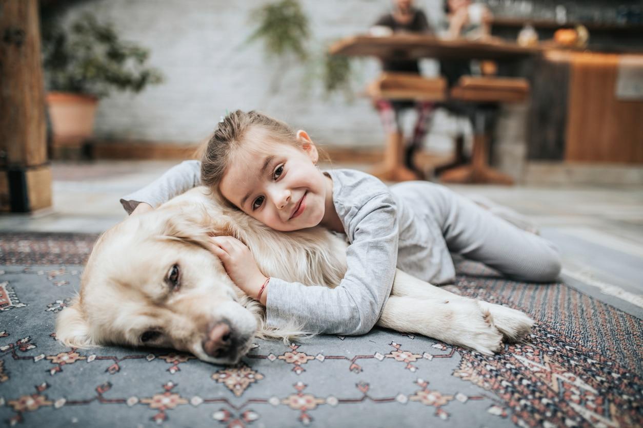 6 Vorteile, wenn dein Kind mit einem Hund aufwächst – einer davon ist ein stärkeres Immunsystem — Familie