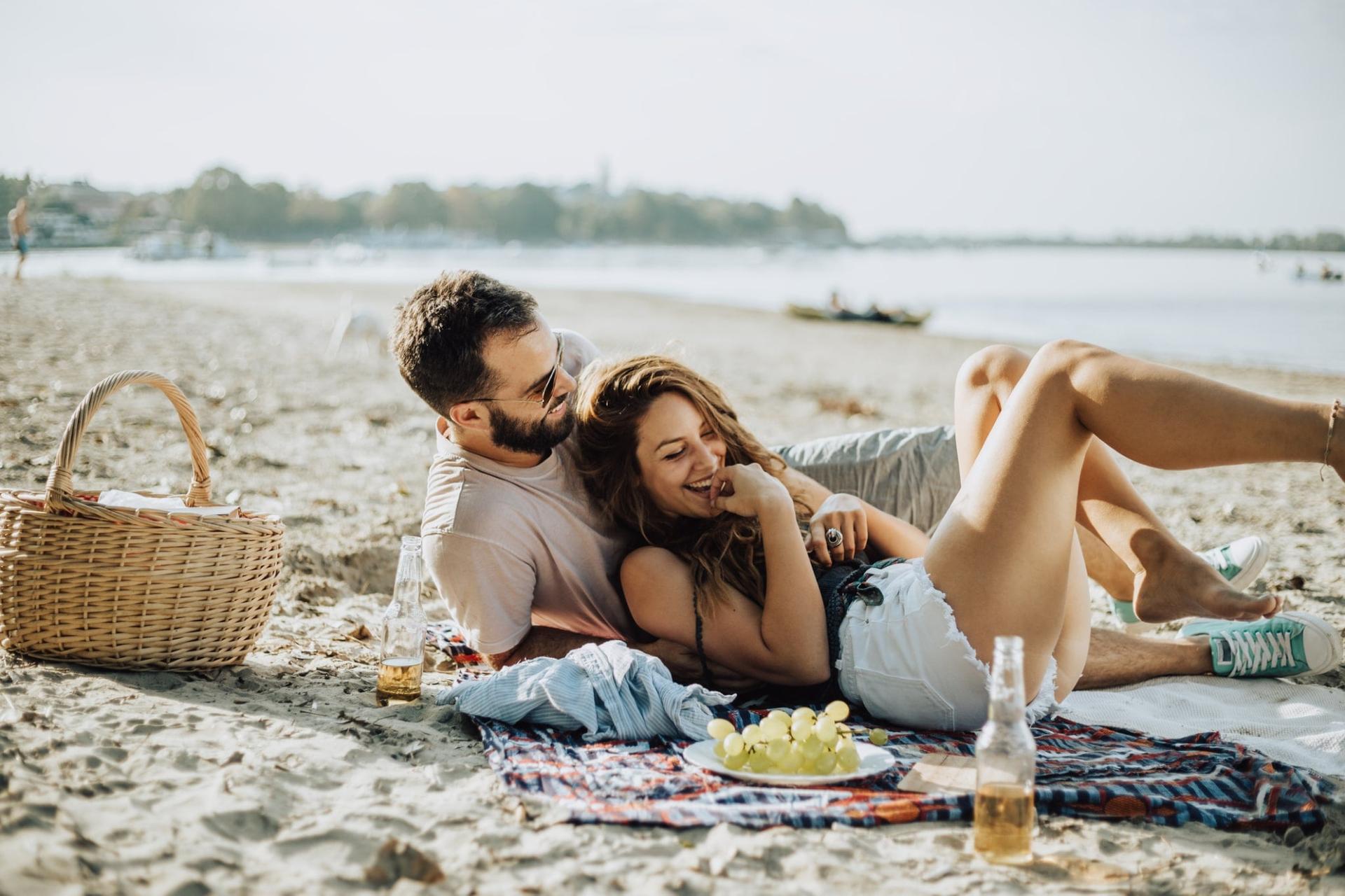 10 scuse esilaranti che ogni uomo inizia a usare dopo essere andato a convivere — Relazione