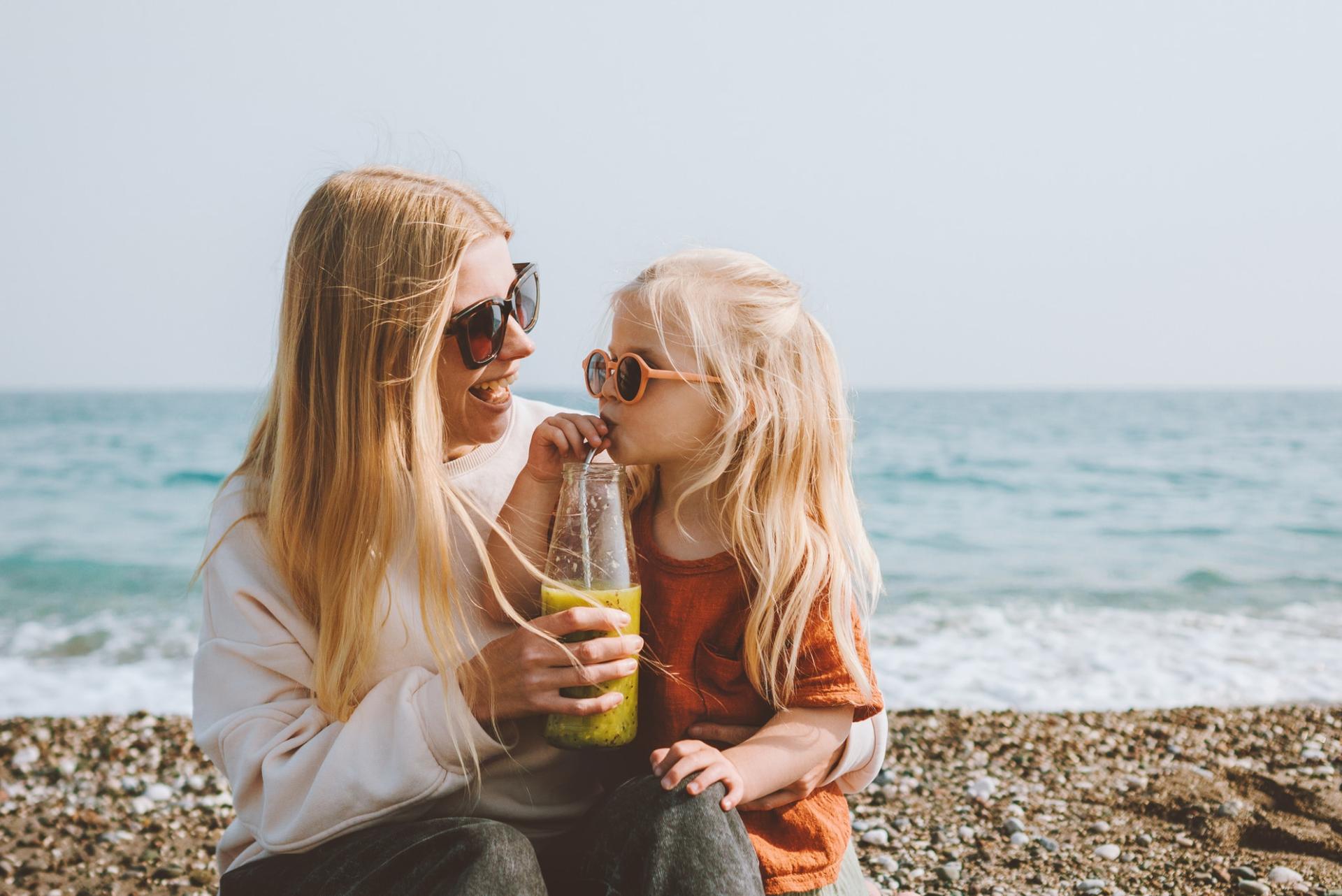 So baust du von Anfang an eine sichere Bindung zu deinem Kind auf — Familie