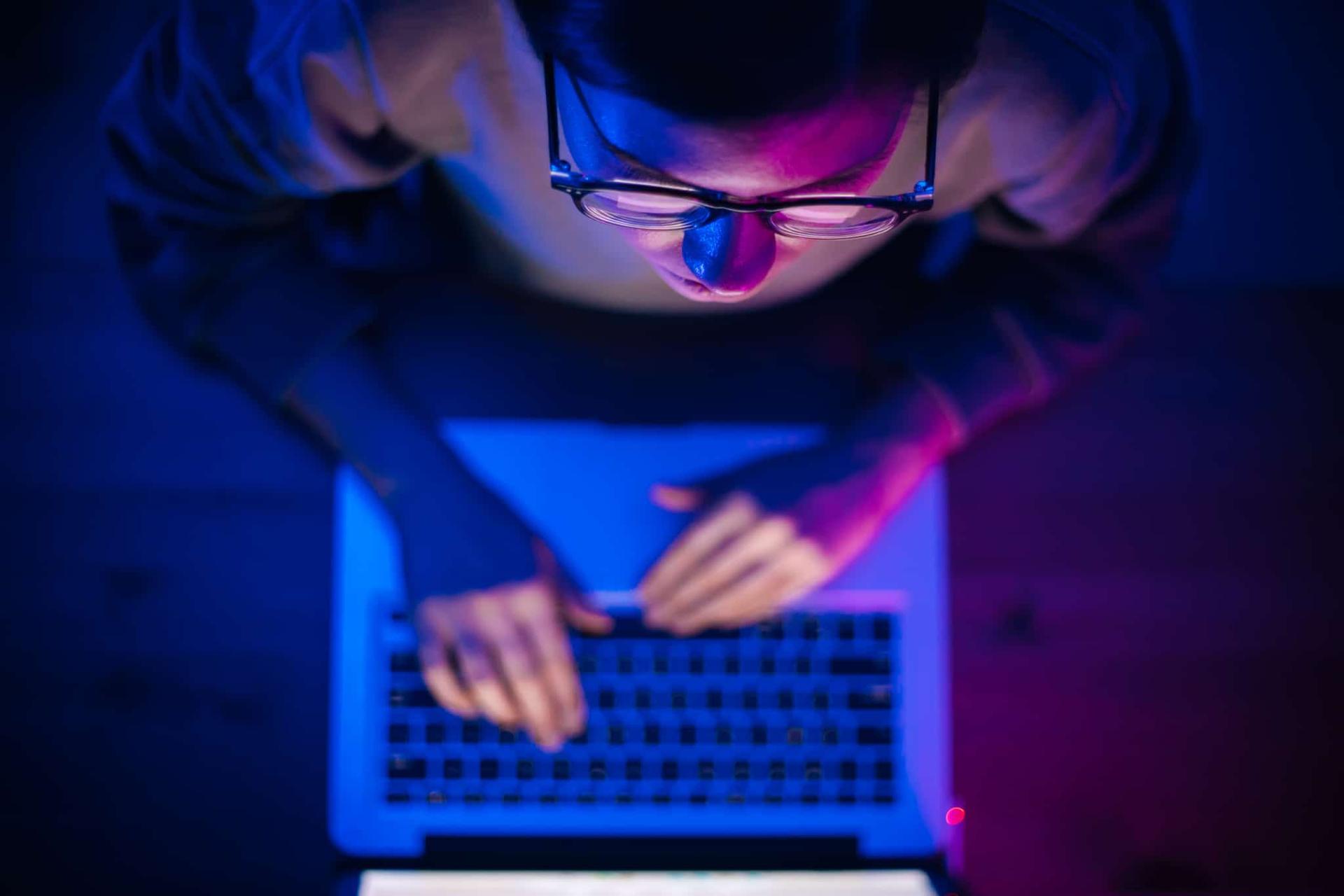 «Ha scritto messaggi per anni al marito defunto» - Hacker raccontano ciò che avrebbero preferito non vedere — Tempo libero